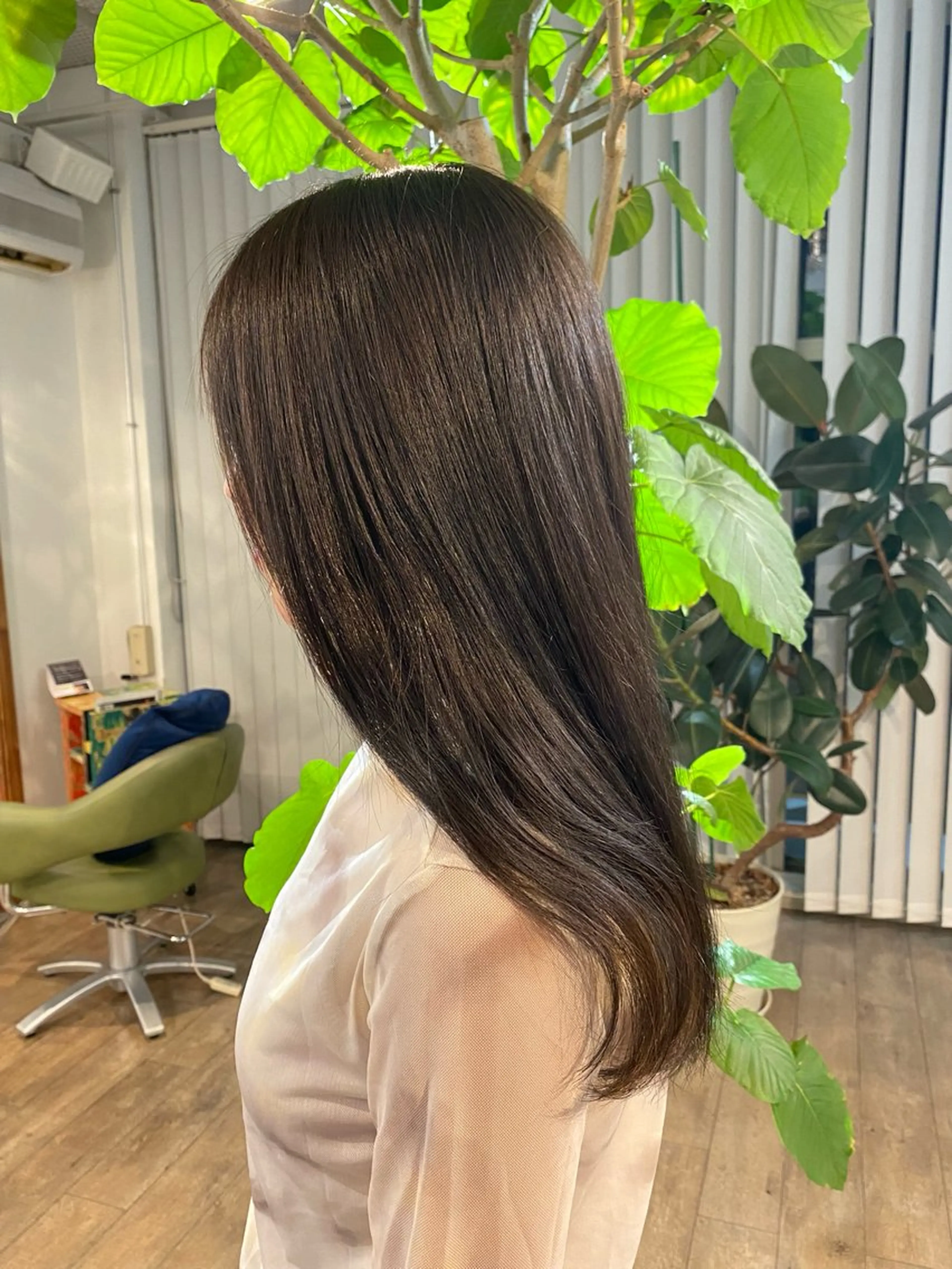 ロング カラー faith hair apros.所属・白上 愛佳のヘアスタイル