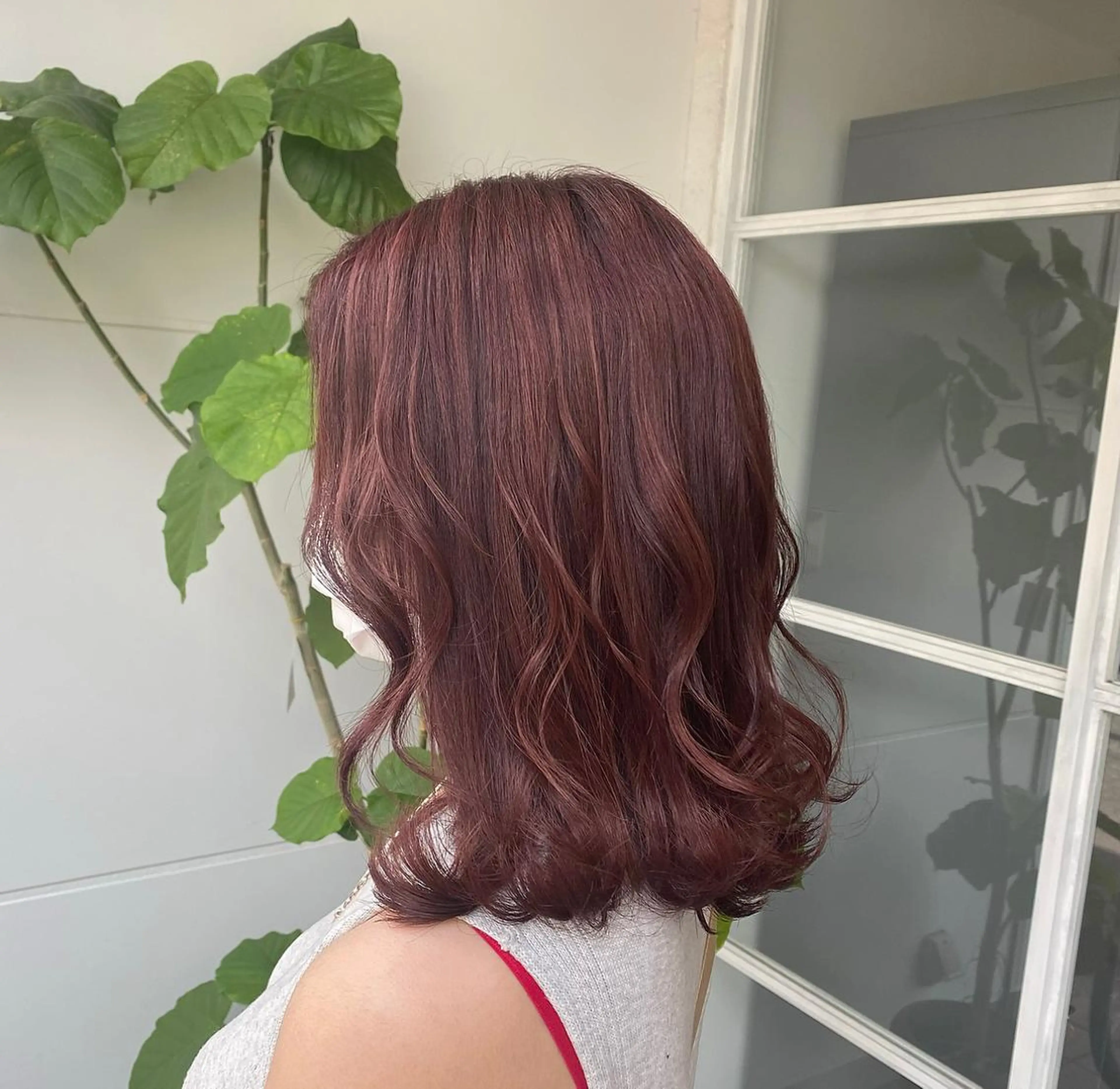 ミディアム たなか もえなのヘアスタイル