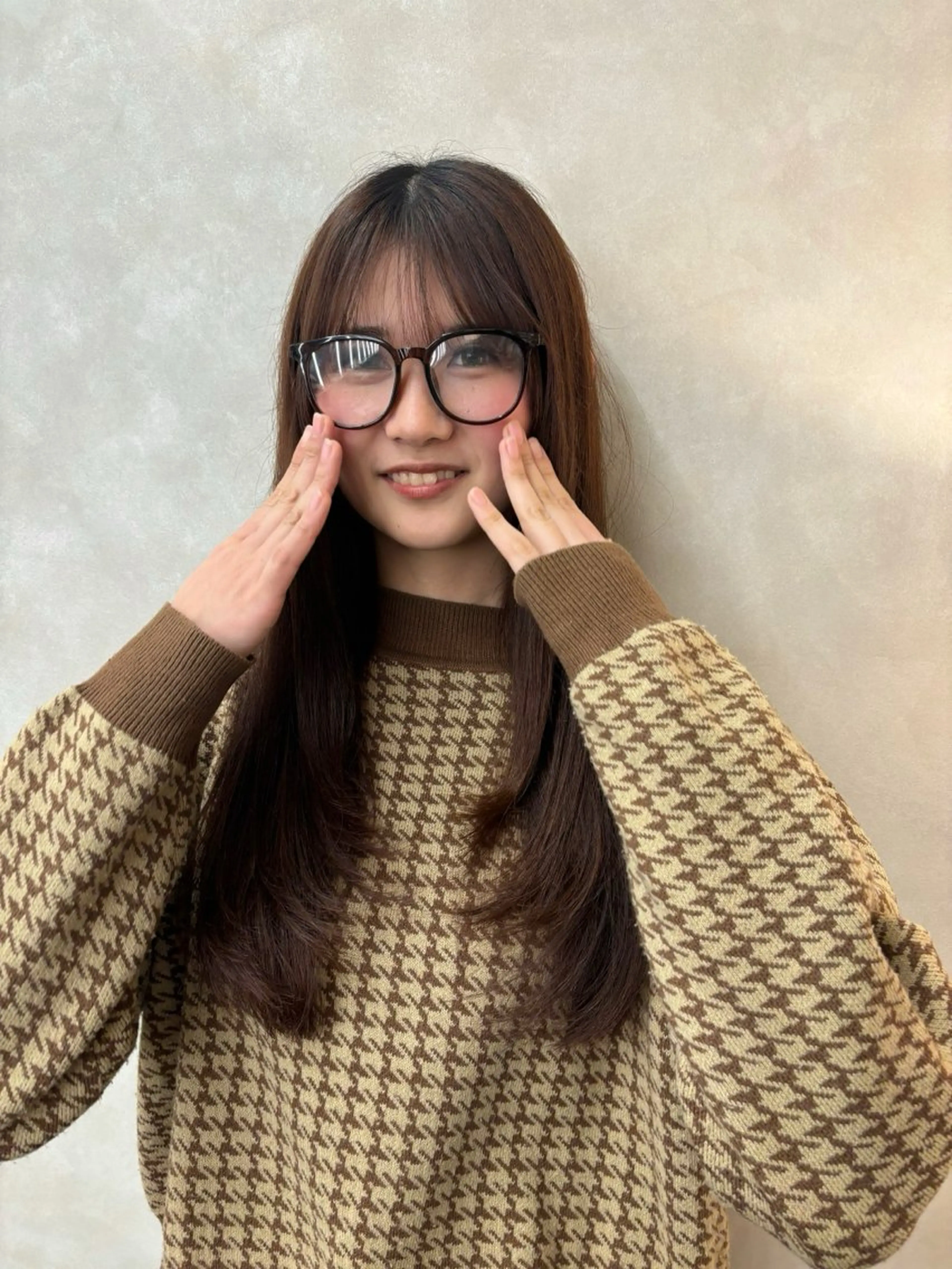 ロング 顔周りカット ワイズミ モモカのヘアスタイル