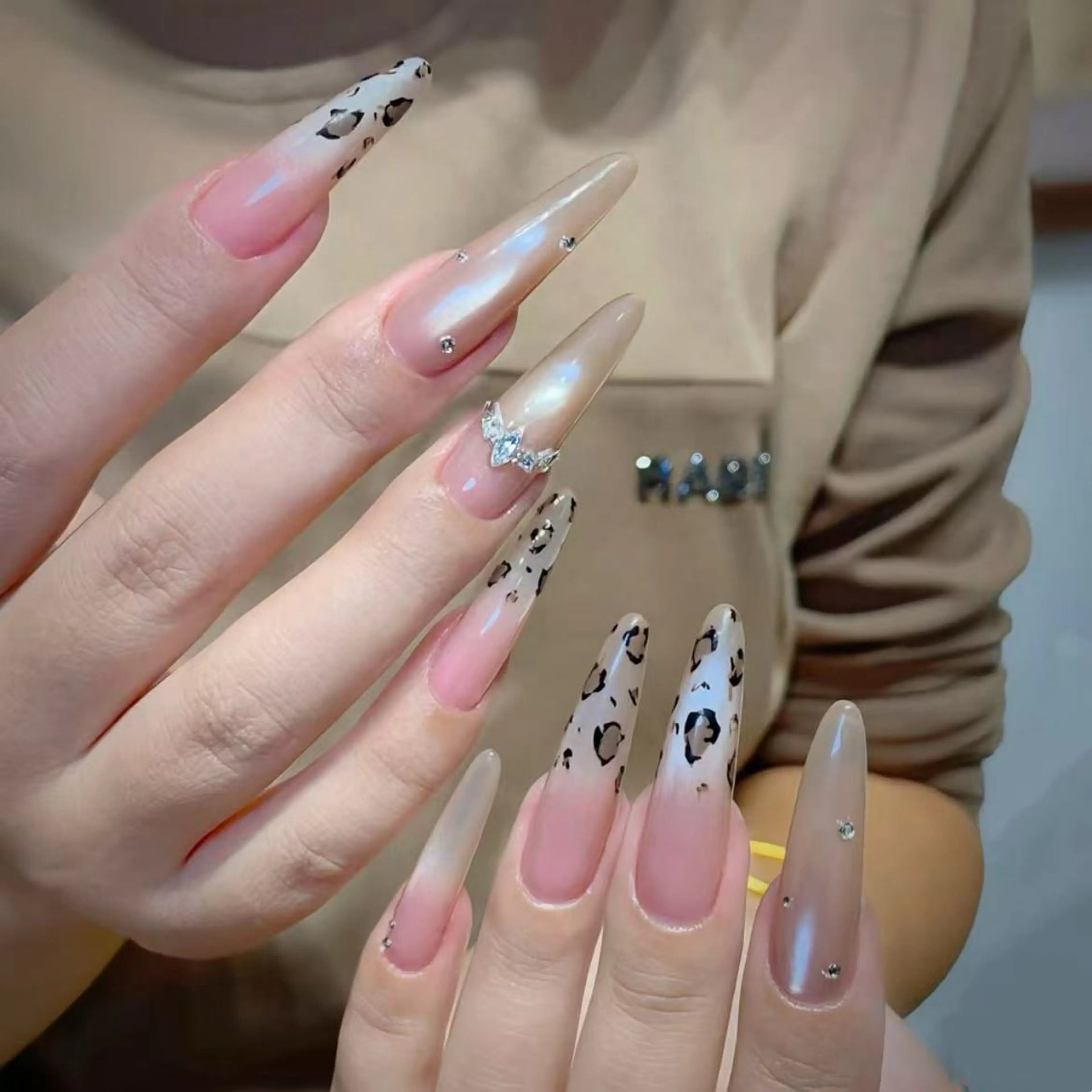 ネイル ハンドネイル L&Y Nail salonのネイルデザイン