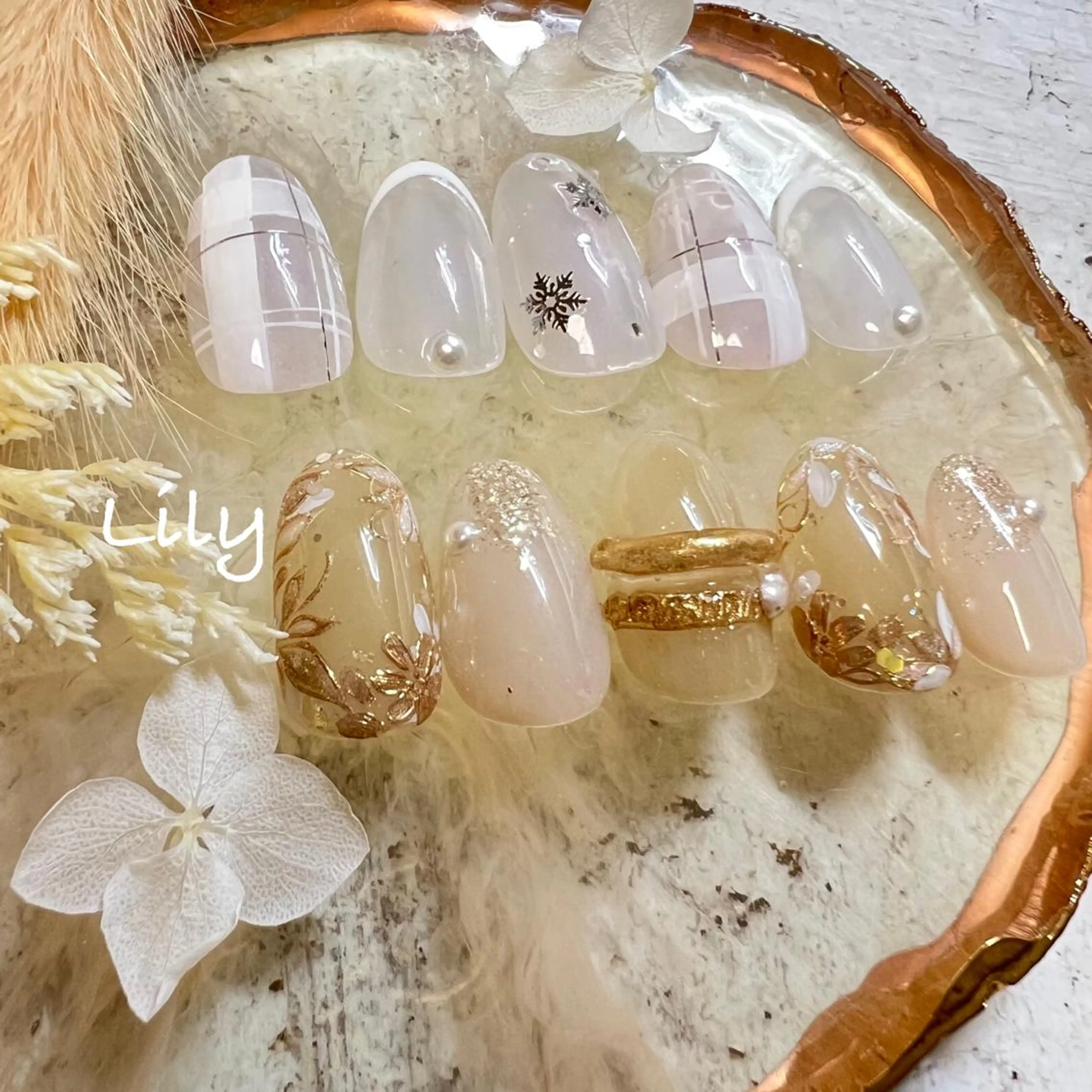 ネイル Nailsalon Lilyのネイルデザイン