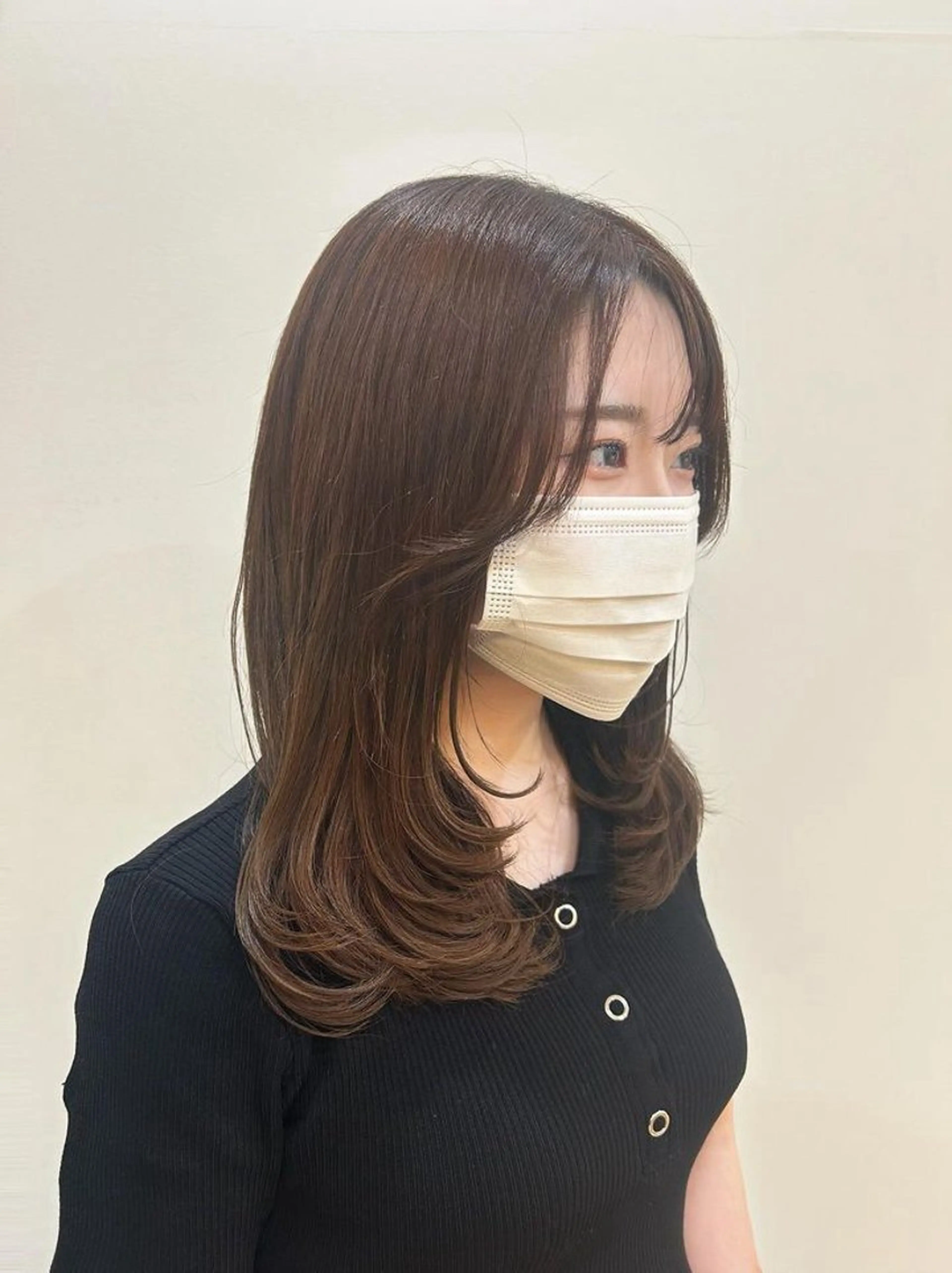 ミディアム 顔周りカット レイヤーカット 小顔カット 宮尾 愛海のヘアスタイル