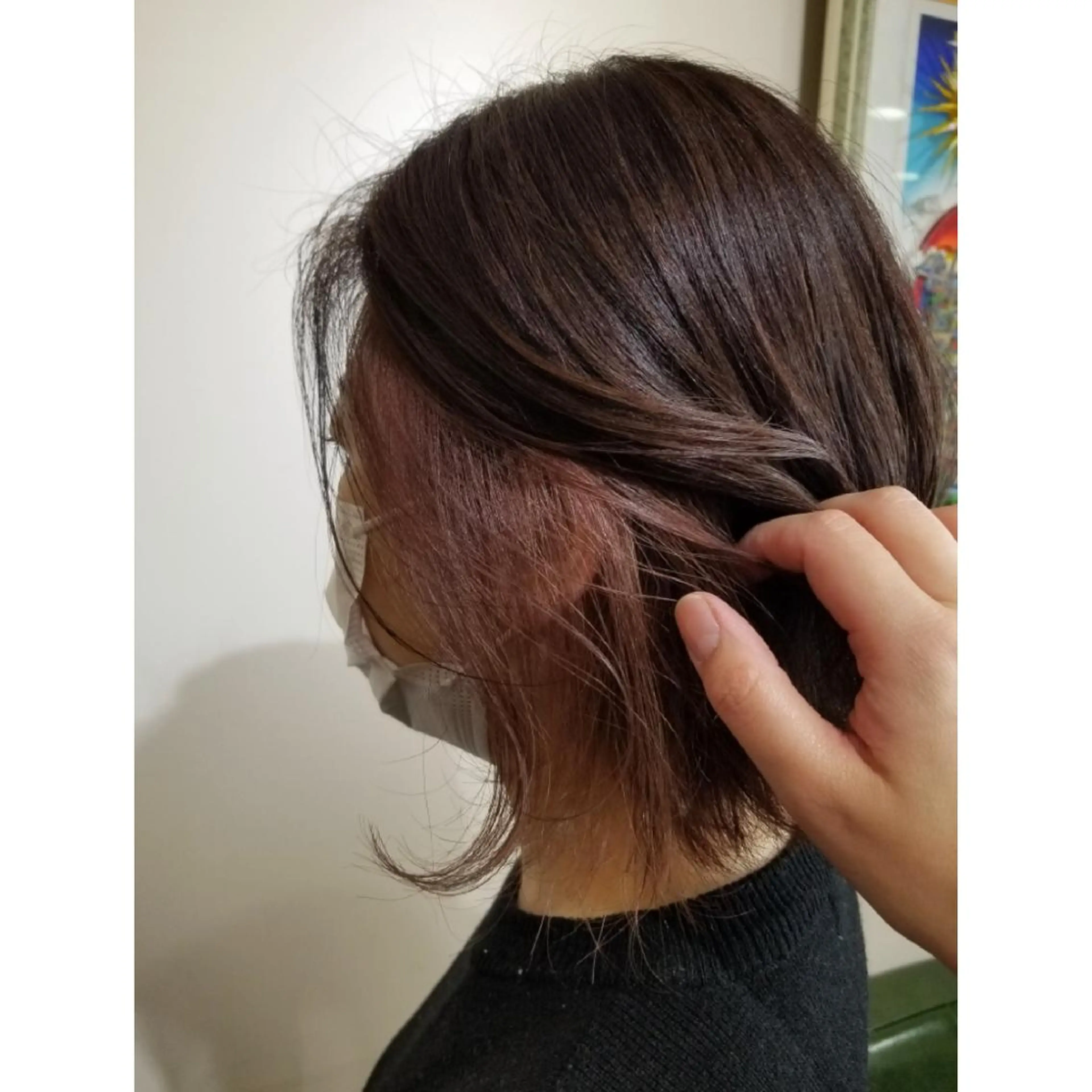 ショート カラー ベージュカラー ブリーチ インナーカラー ピンクカラー ピンクベージュ 林 唱子のヘアスタイル