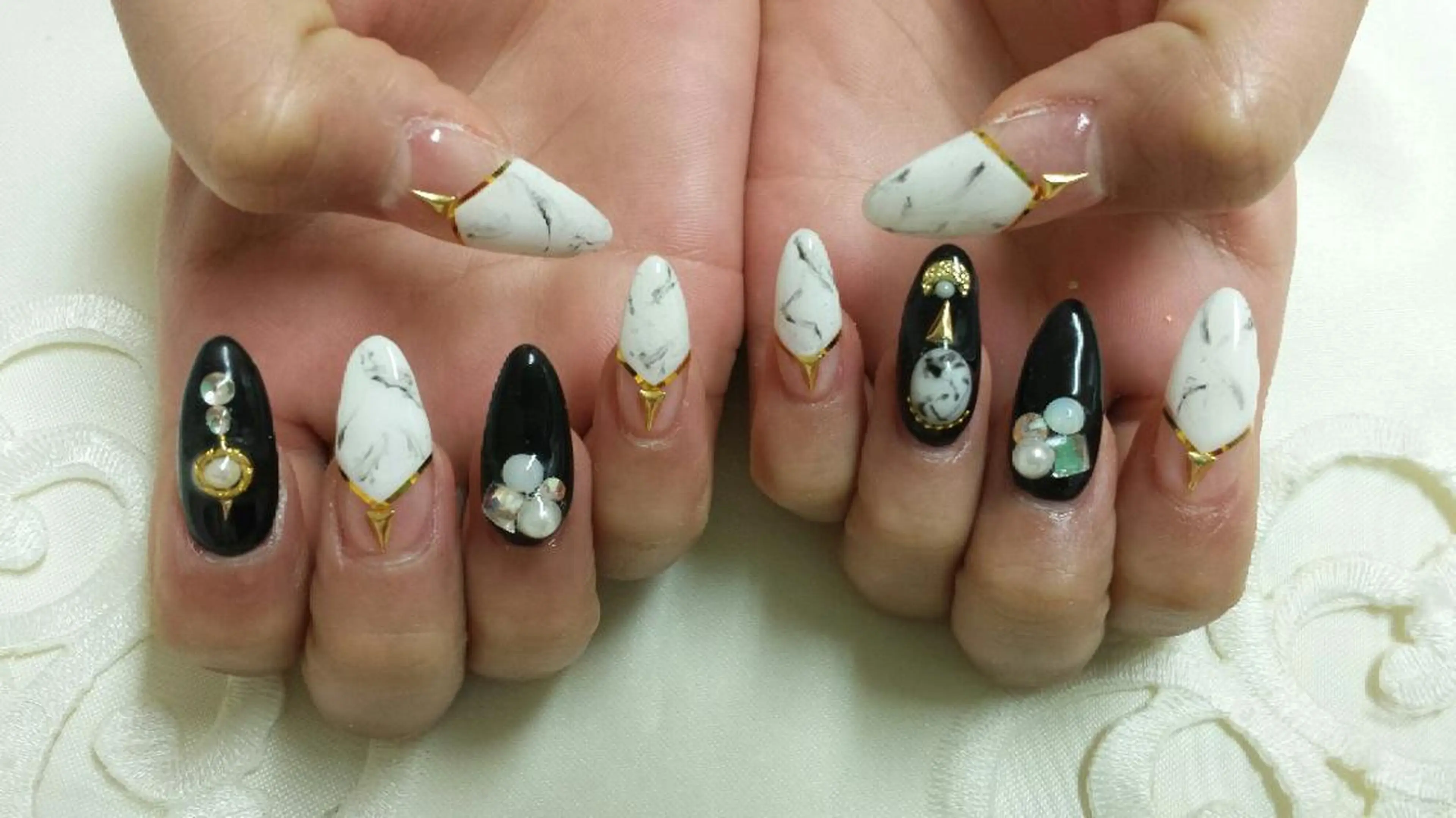 ネイル 河野ちえ (雑誌掲載サロン)のネイルデザイン