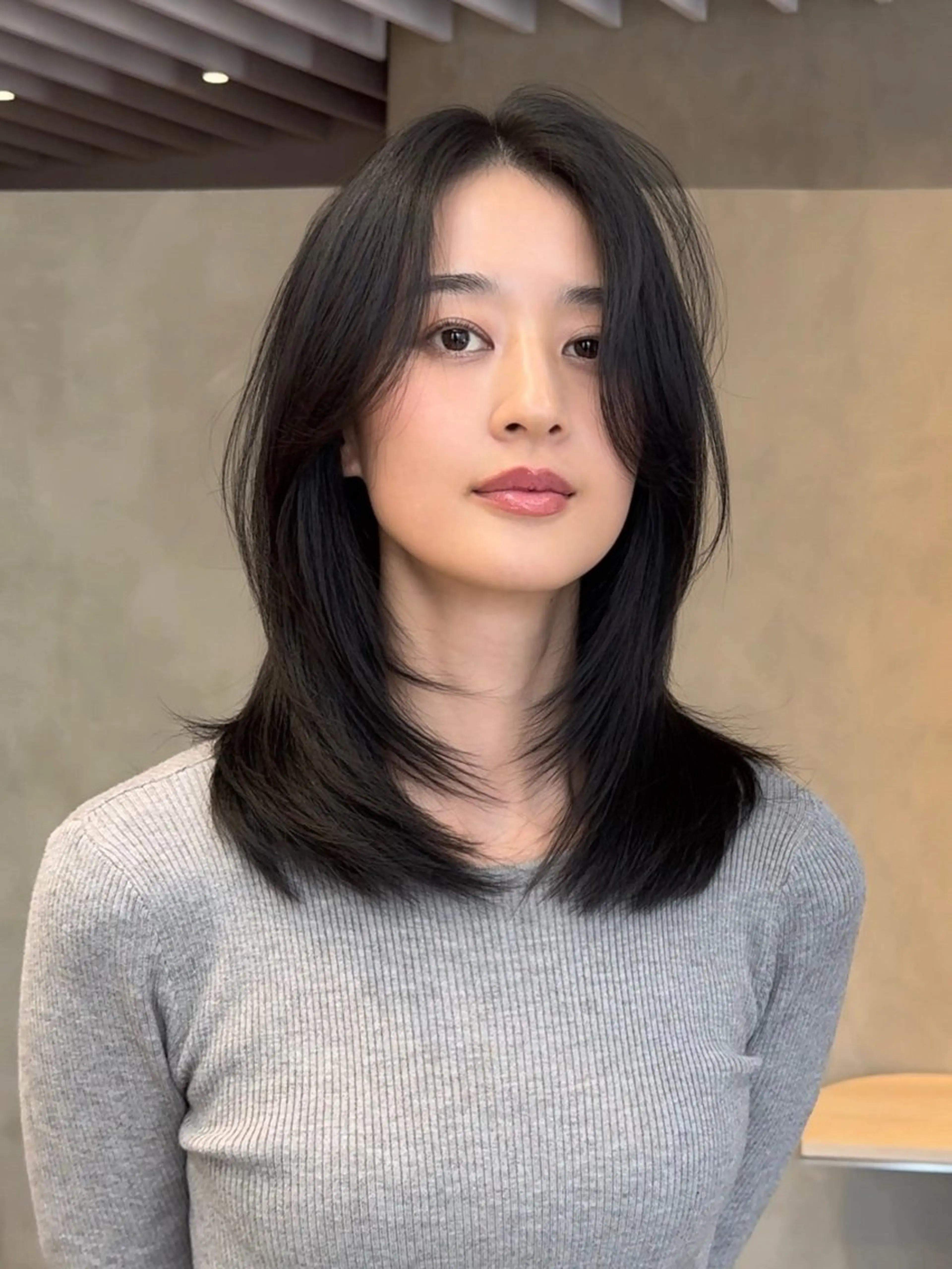 ミディアム ミディアムレイヤー レイヤーカット LEANE THE TOKYO所属・大人レイヤー 🍃外苑前/荒谷進介のヘアスタイル