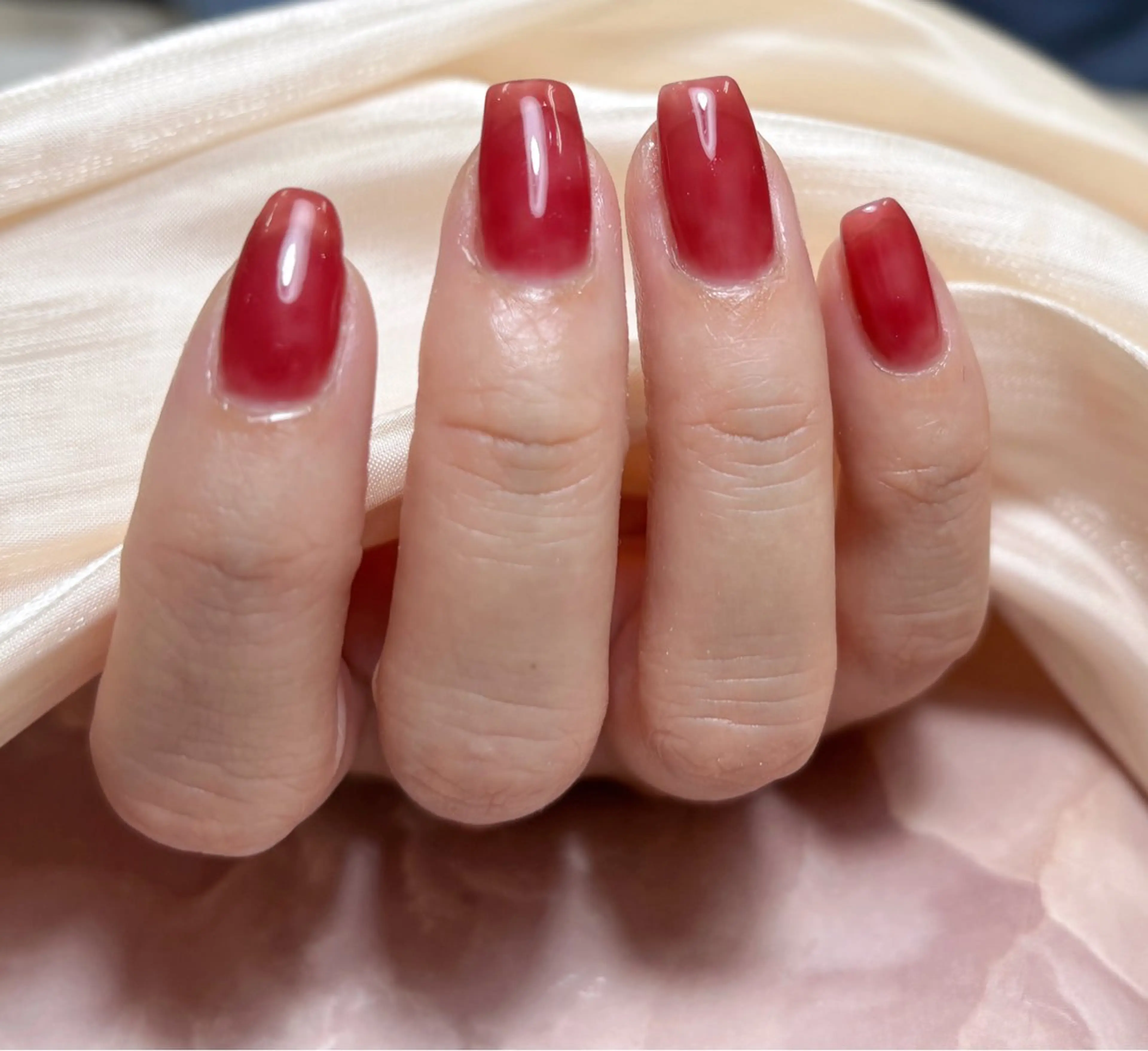 ネイル ハンドネイル キン グミのネイルデザイン