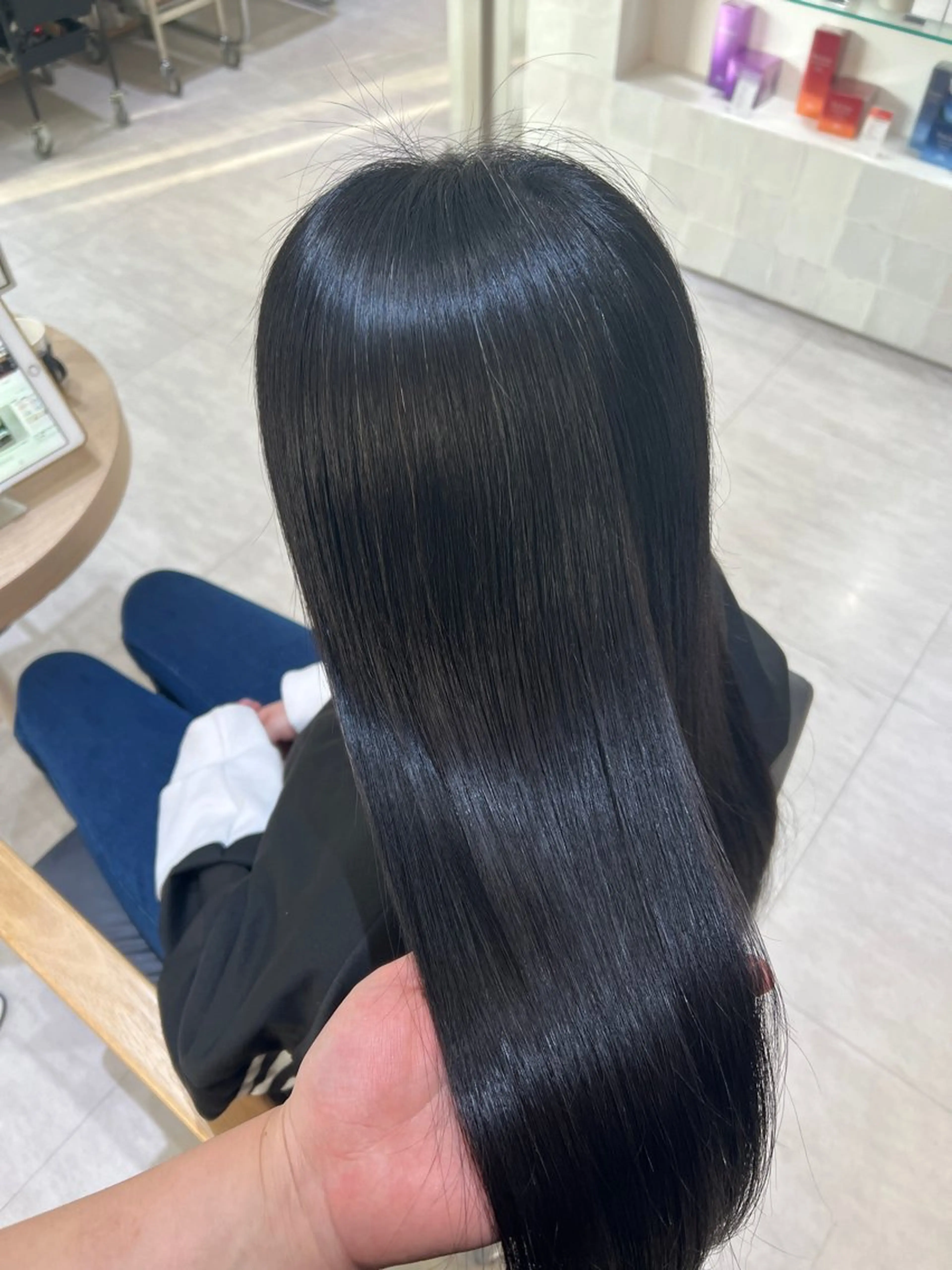 透明感カラー🍃 レイヤースタイル✨葵のヘアスタイル