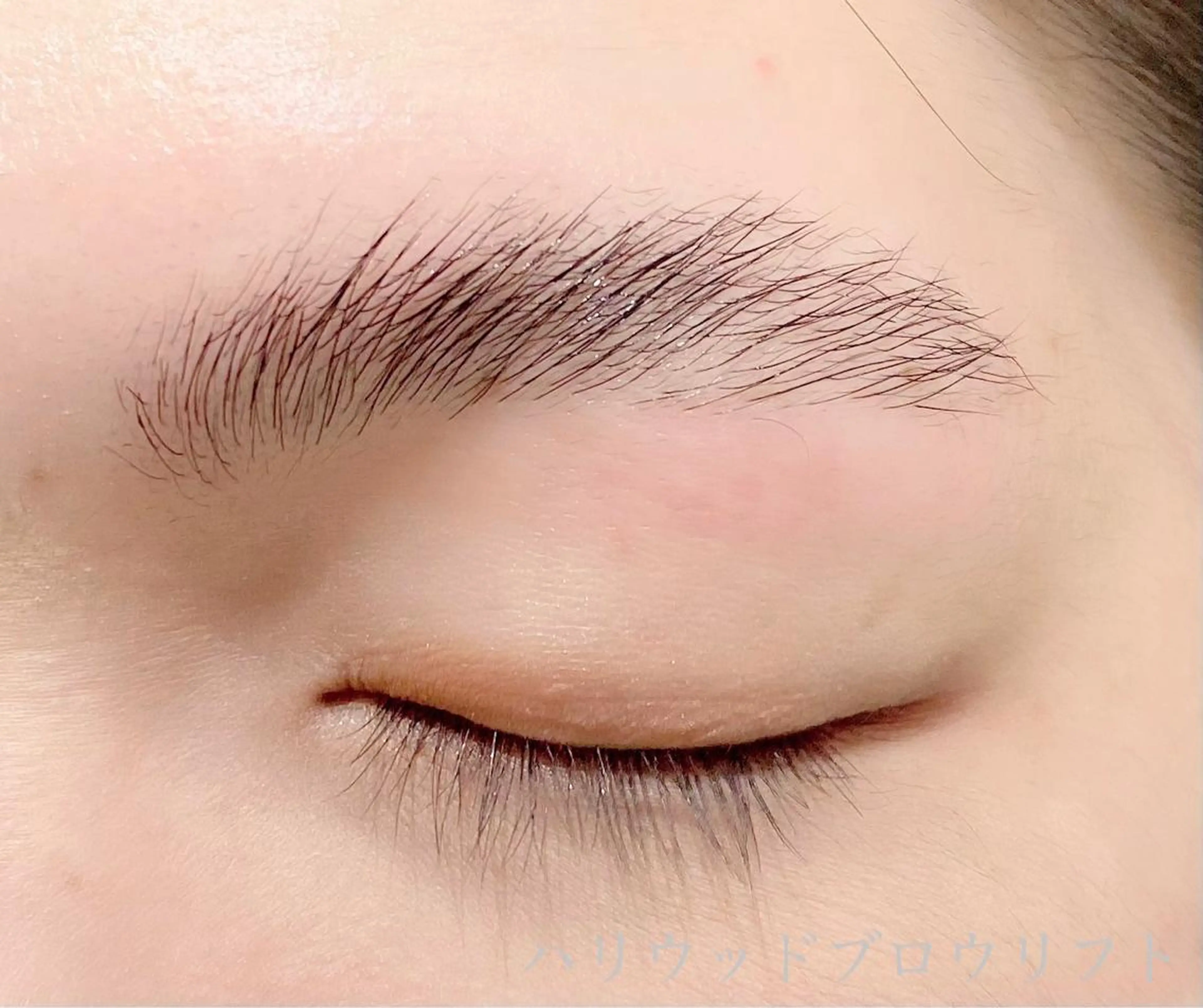 マツエク・マツパ Cheri所属・きし かりんの眉毛・アイブロウイメージ