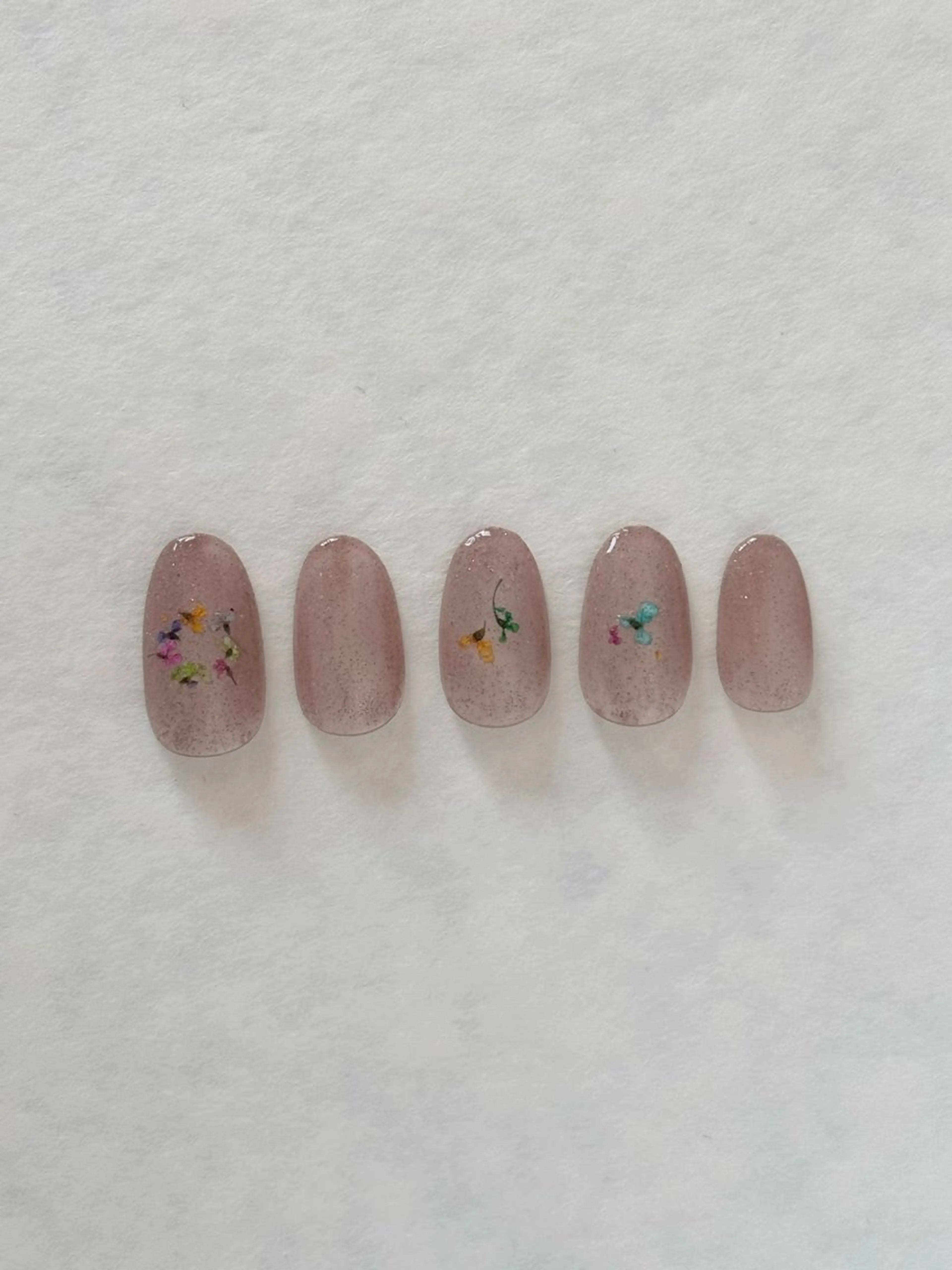 ネイル アートネイル 市川 沙希子のネイルデザイン