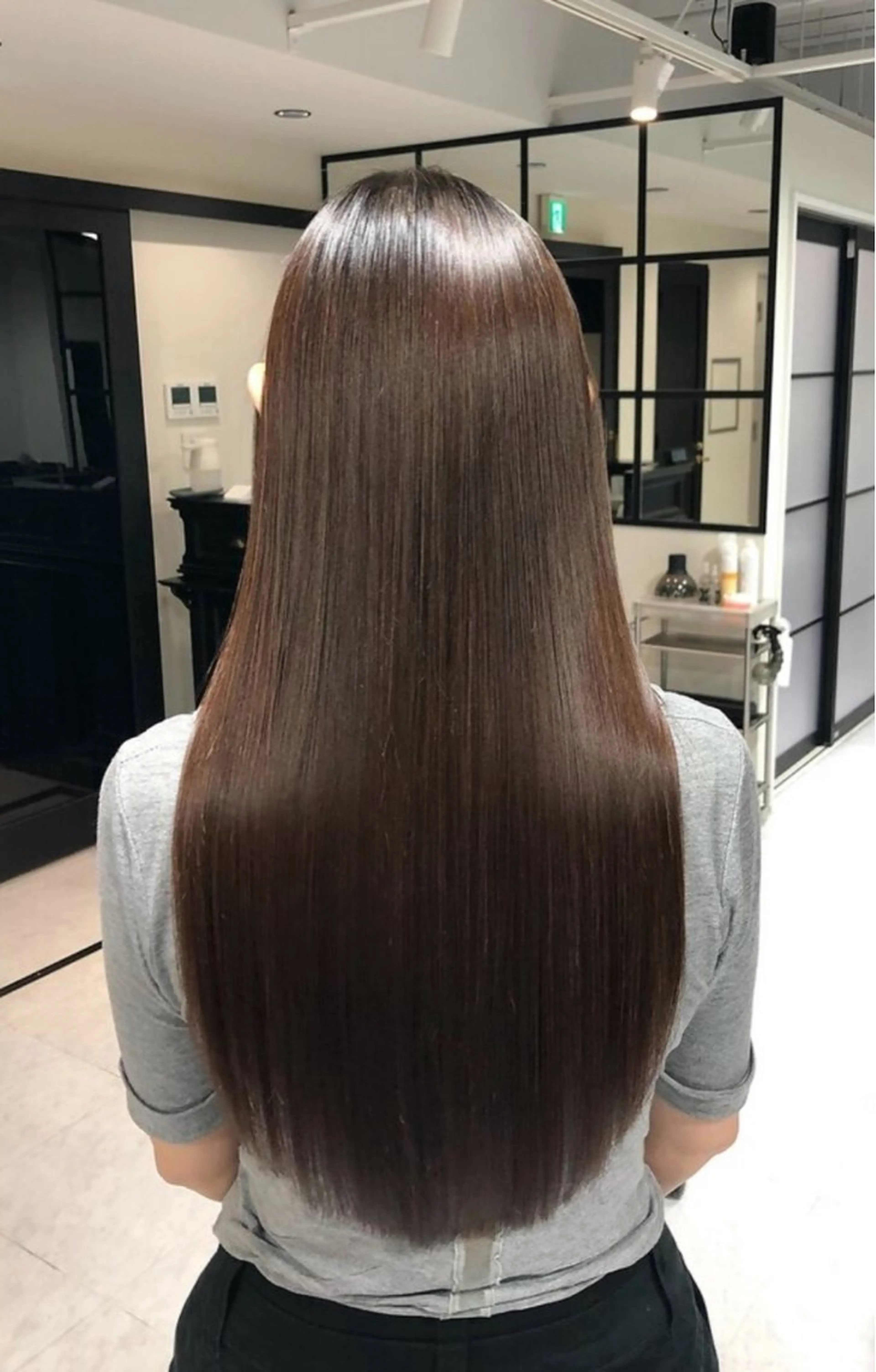 ロング ヘアカラー トリートメント BONDZSALON麻布十番パティオ通り店所属・マエザワ リュウのヘアスタイル