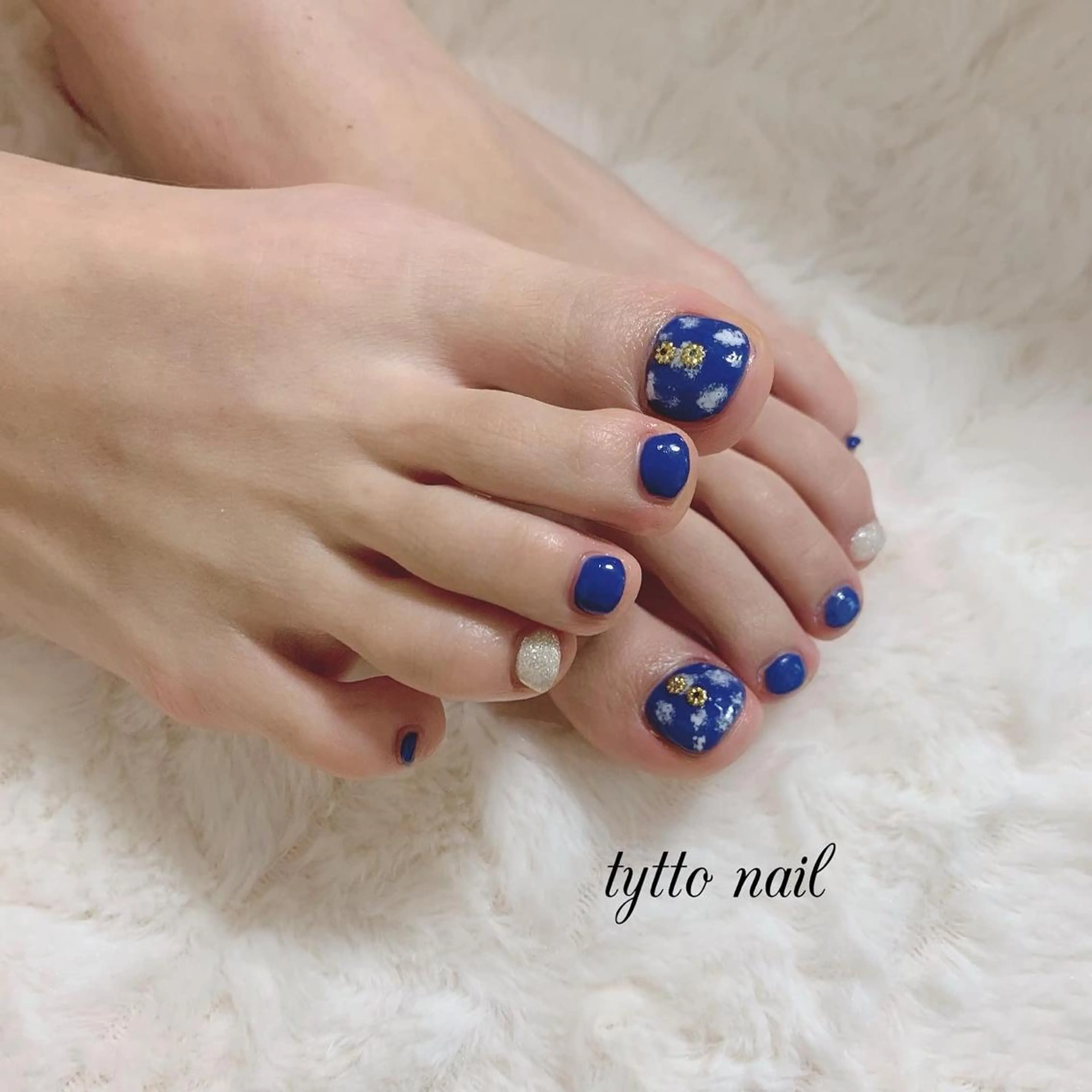 ネイル ブルー フットネイル 韓国ネイル ラメ(グリッター) ワンカラーネイル tytto nail ❤︎‪‪eri‪‪のネイルデザイン