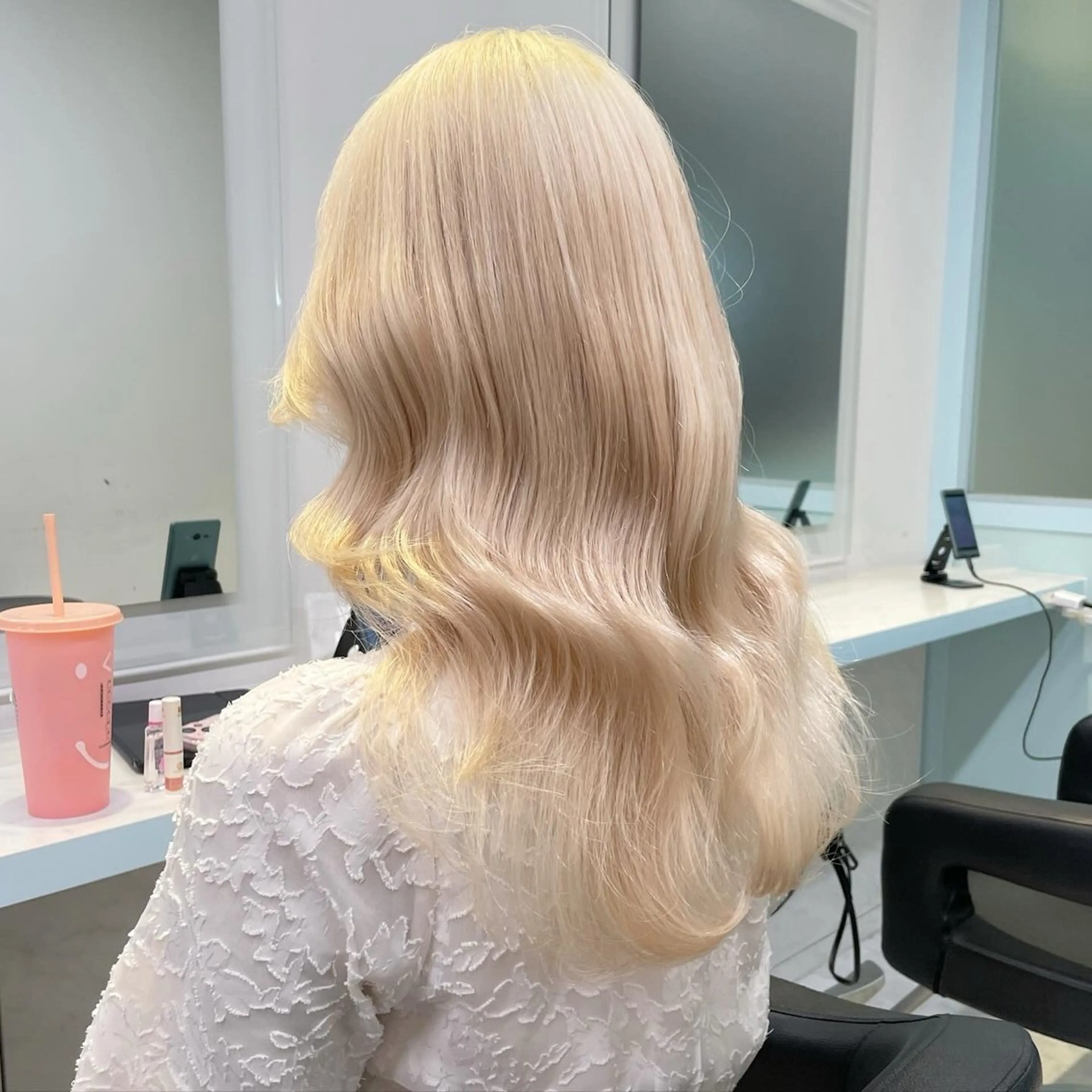 ミディアム カラー ヘアカラー Salowin池袋East 店3F所属・【美髪矯正/絹髪】 🎀hinano🎀のヘアスタイル