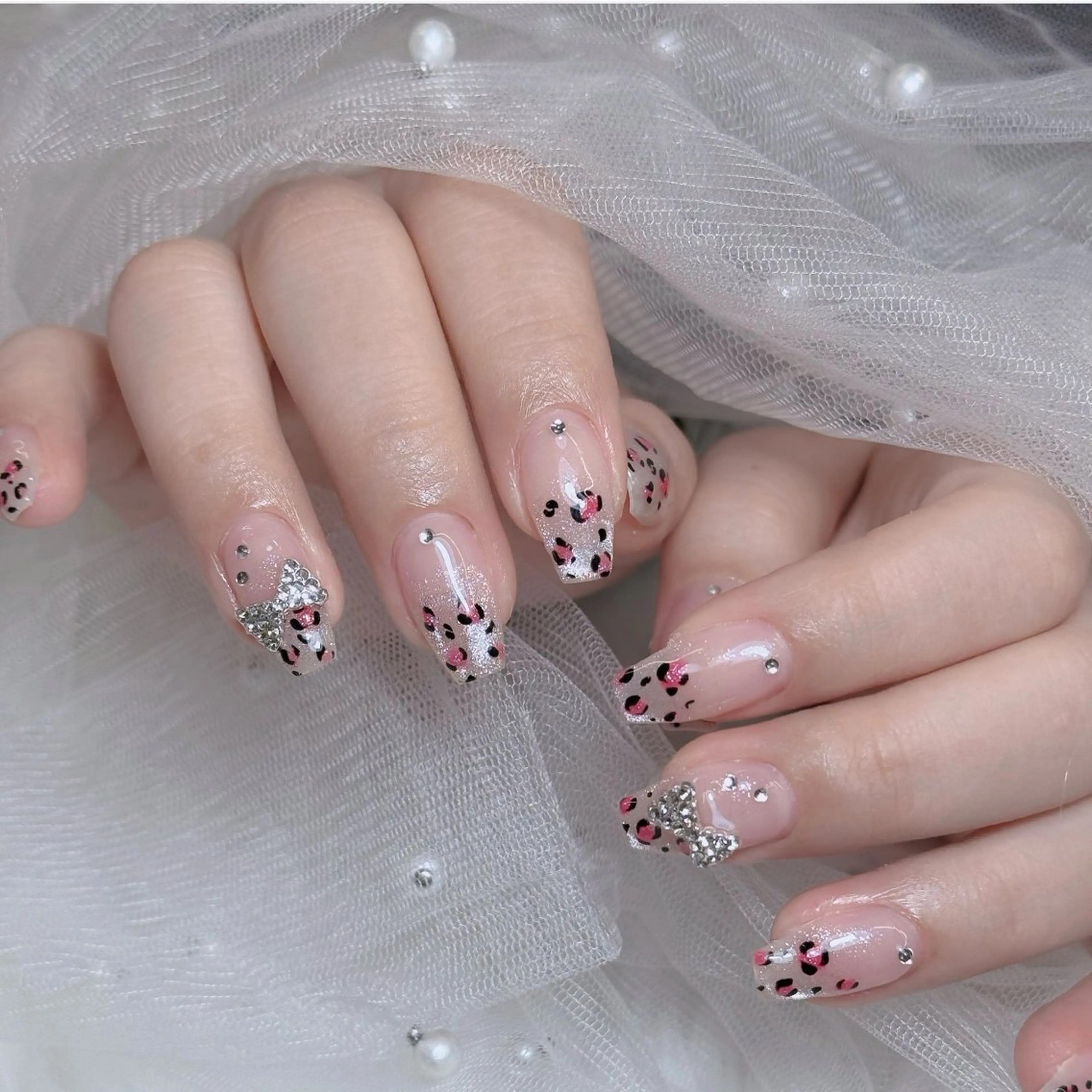 ネイル オーロラネイル チークネイル フットネイル フレンチネイル 韓国ネイル ハンドネイル Lumi Nailのネイルデザイン