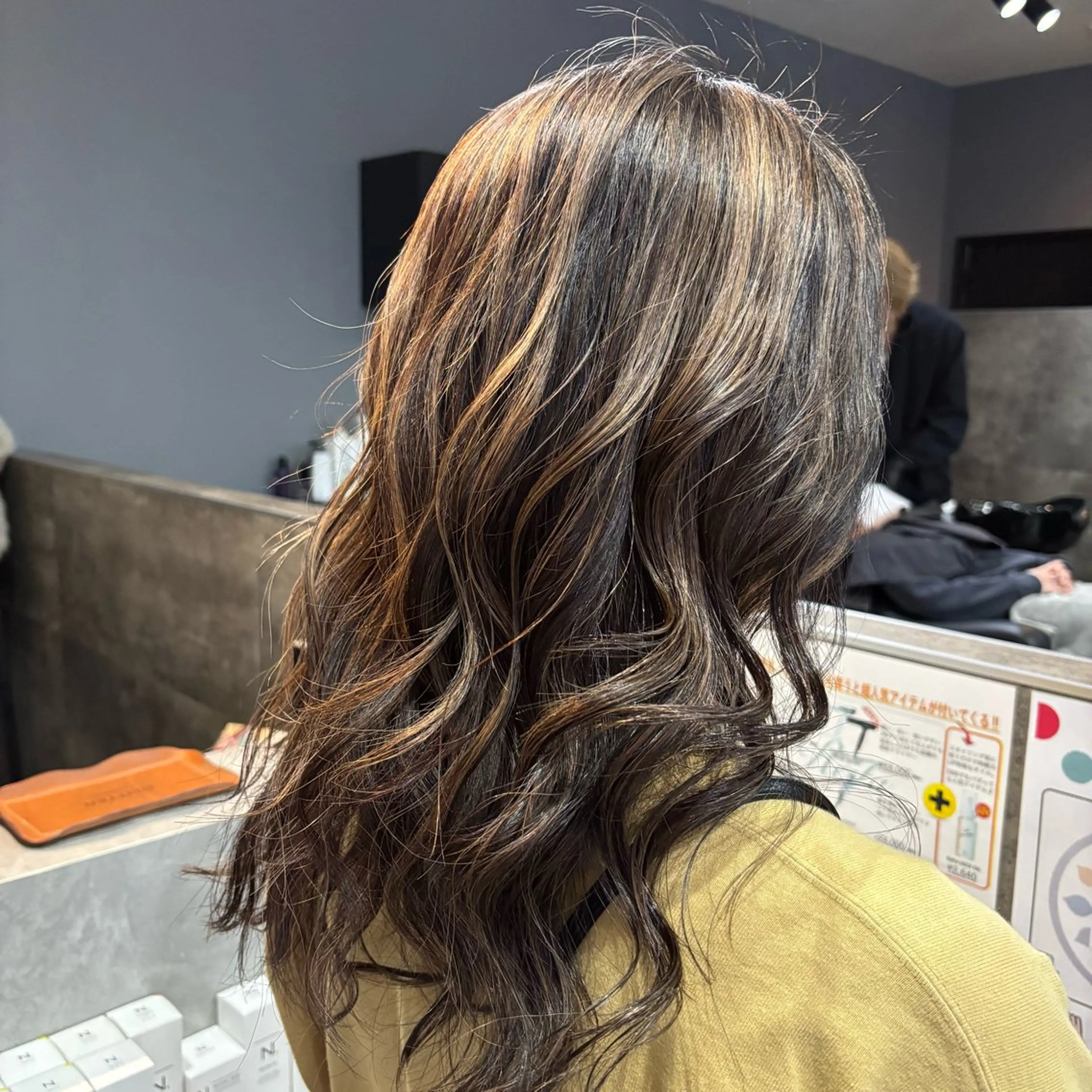 セミロング カット ヘアカラー 🌙GLITTER 🌙菱沼孝将🌙のヘアスタイル