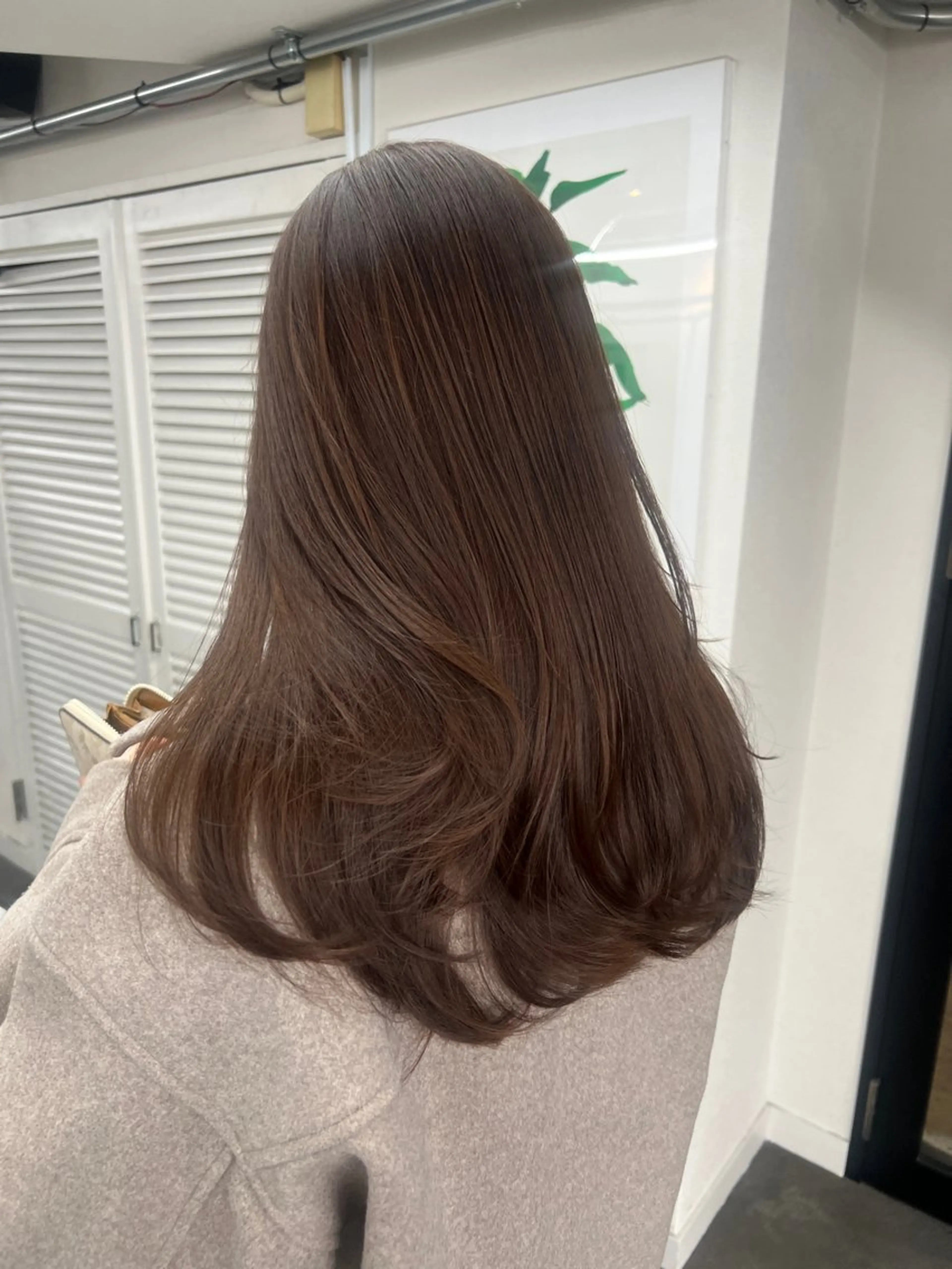 ロング レイヤー透明感カラー AIKAのヘアスタイル