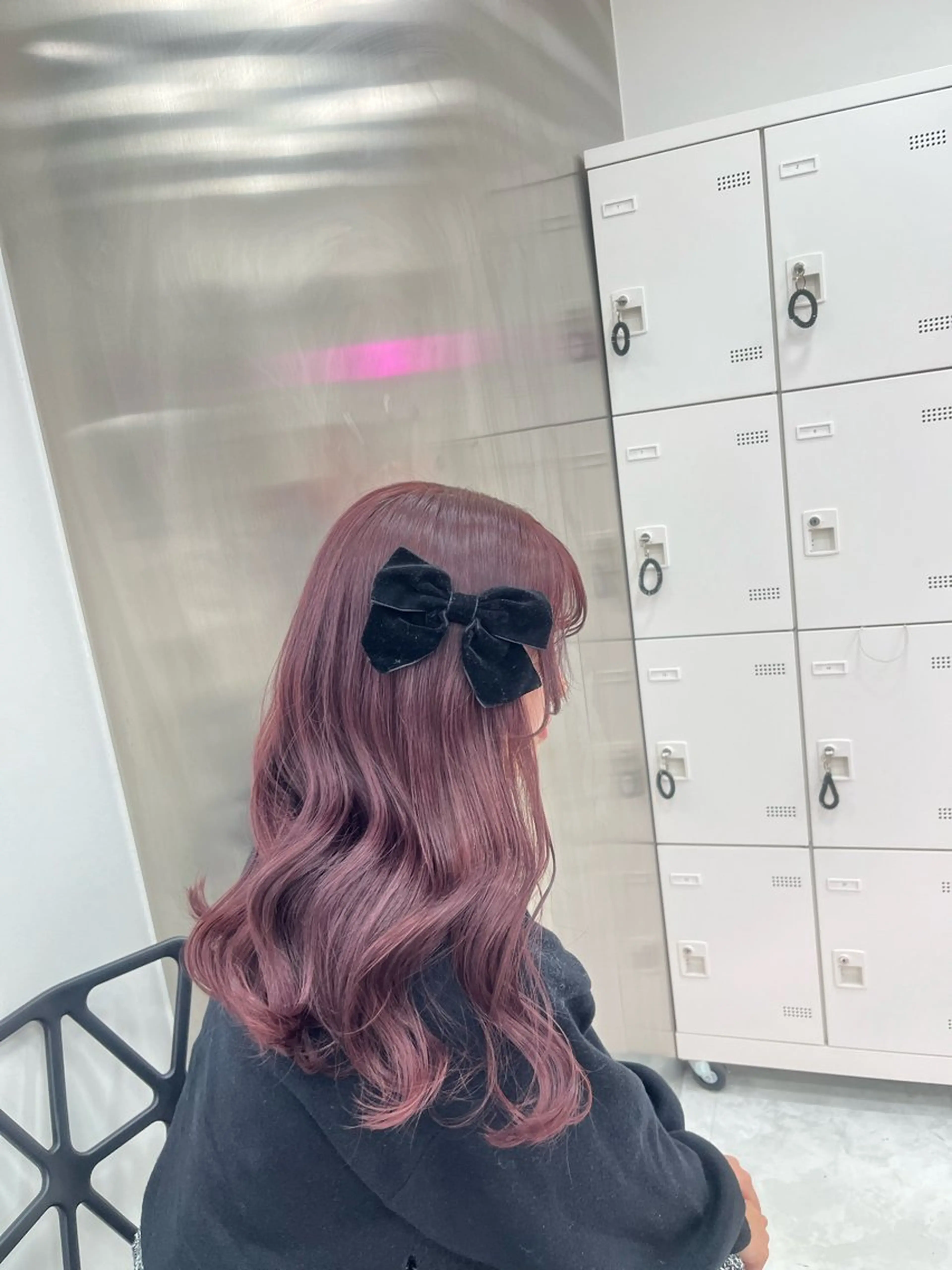 ロング ヘアカラー トリートメント ヘッドスパ ヘアセット ❤︎ワンホンガーリー なハイトーンヘア❤︎のヘアスタイル