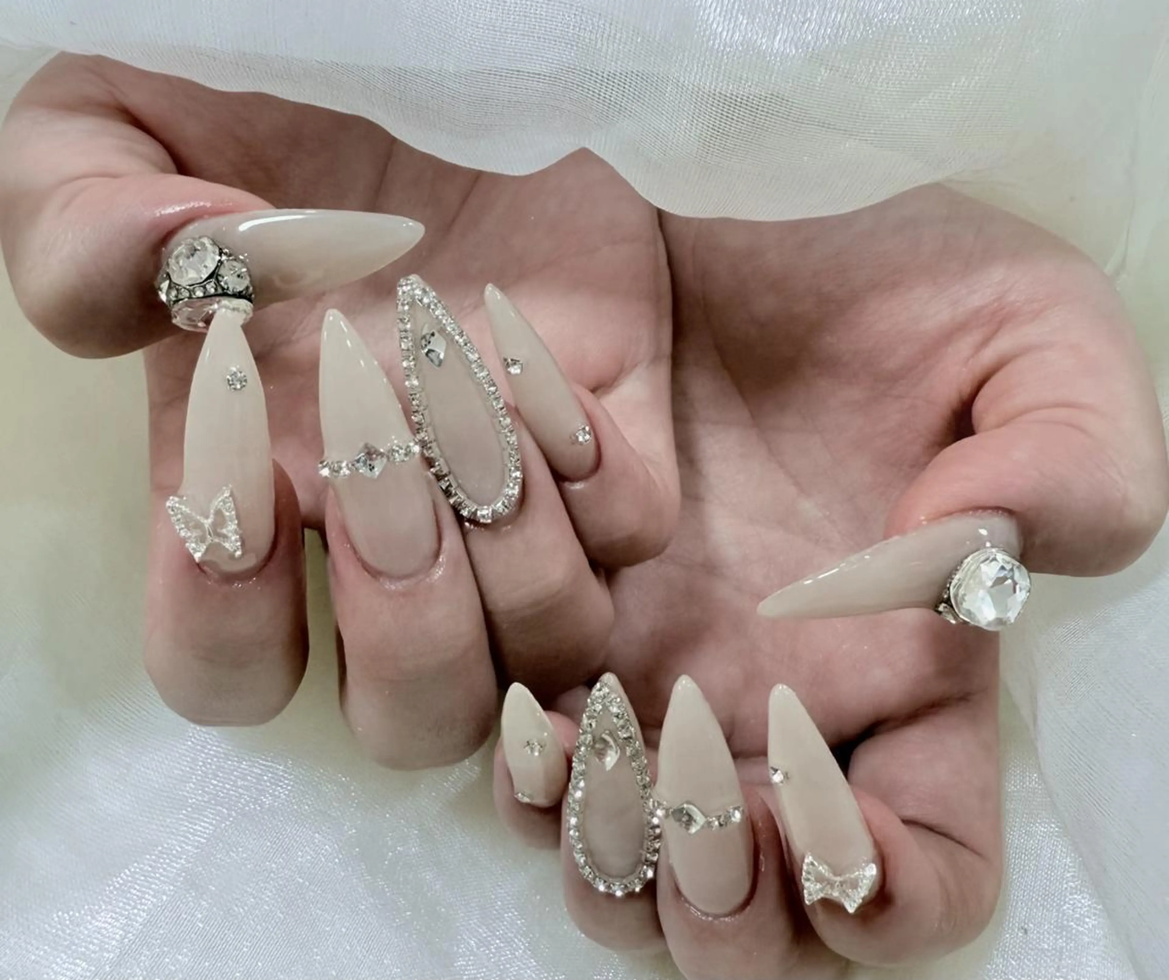 ネイル 🦋ネイルサロン ブラン🌈ゆりのネイルデザイン