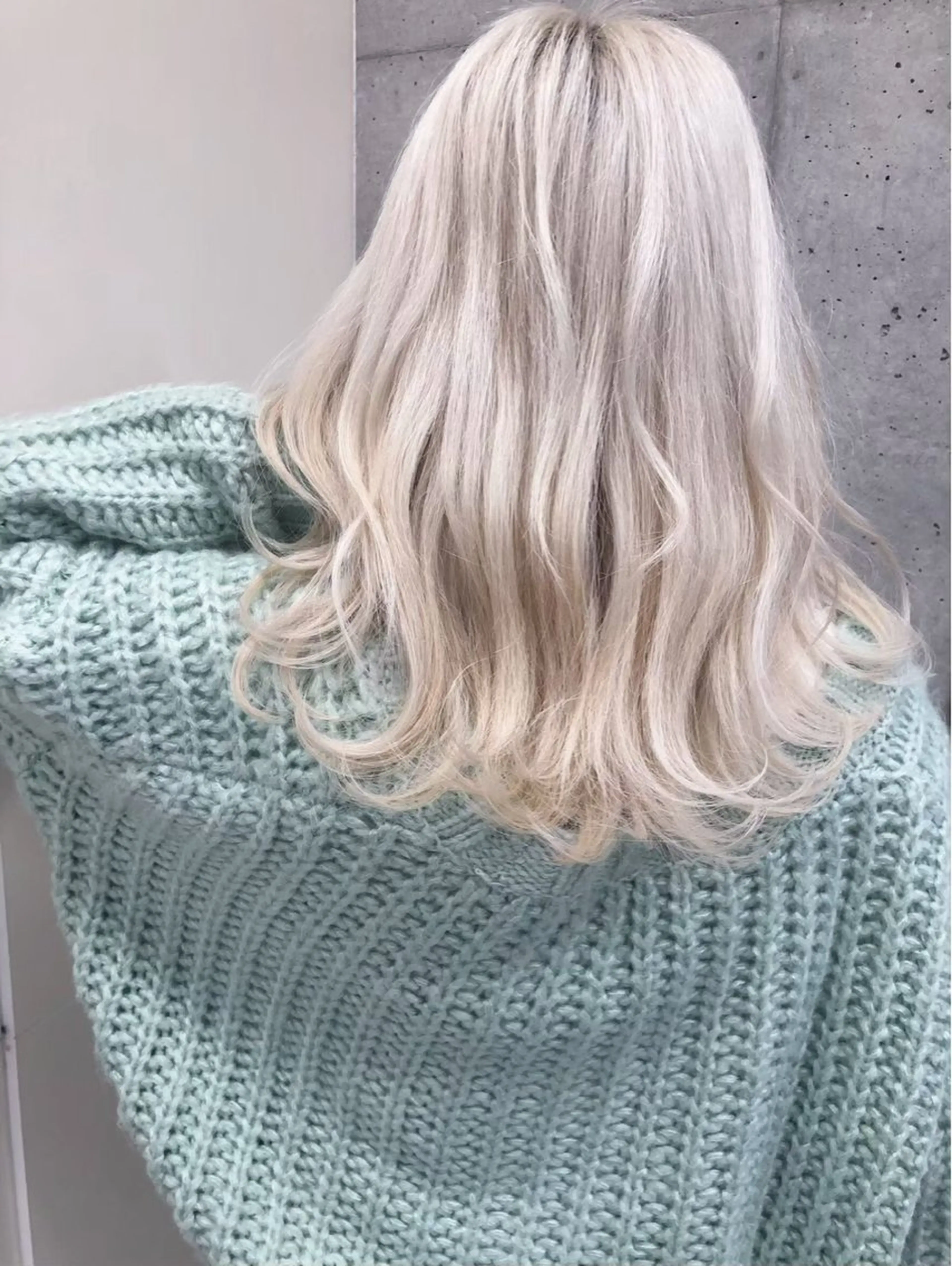 ロング カラー 🫧透明感カラー🫧 海田駅❄️Nao❄️のヘアスタイル