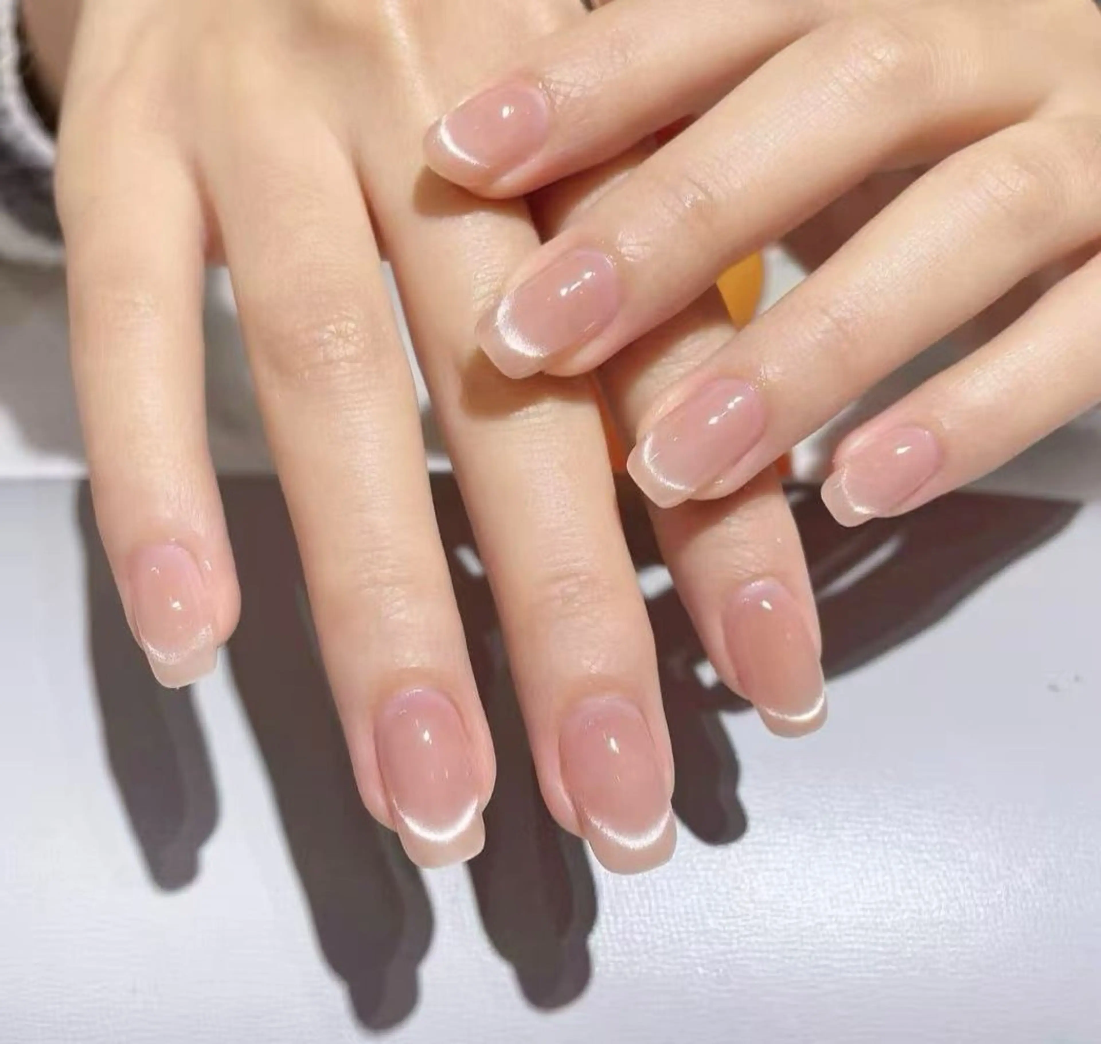 ワンホンーネイル💅マグネットフレンチ/パーツ2個プレゼント👑透け感Baseカラー付き❣️初回ソフトジェルオフ無料🎀の写真