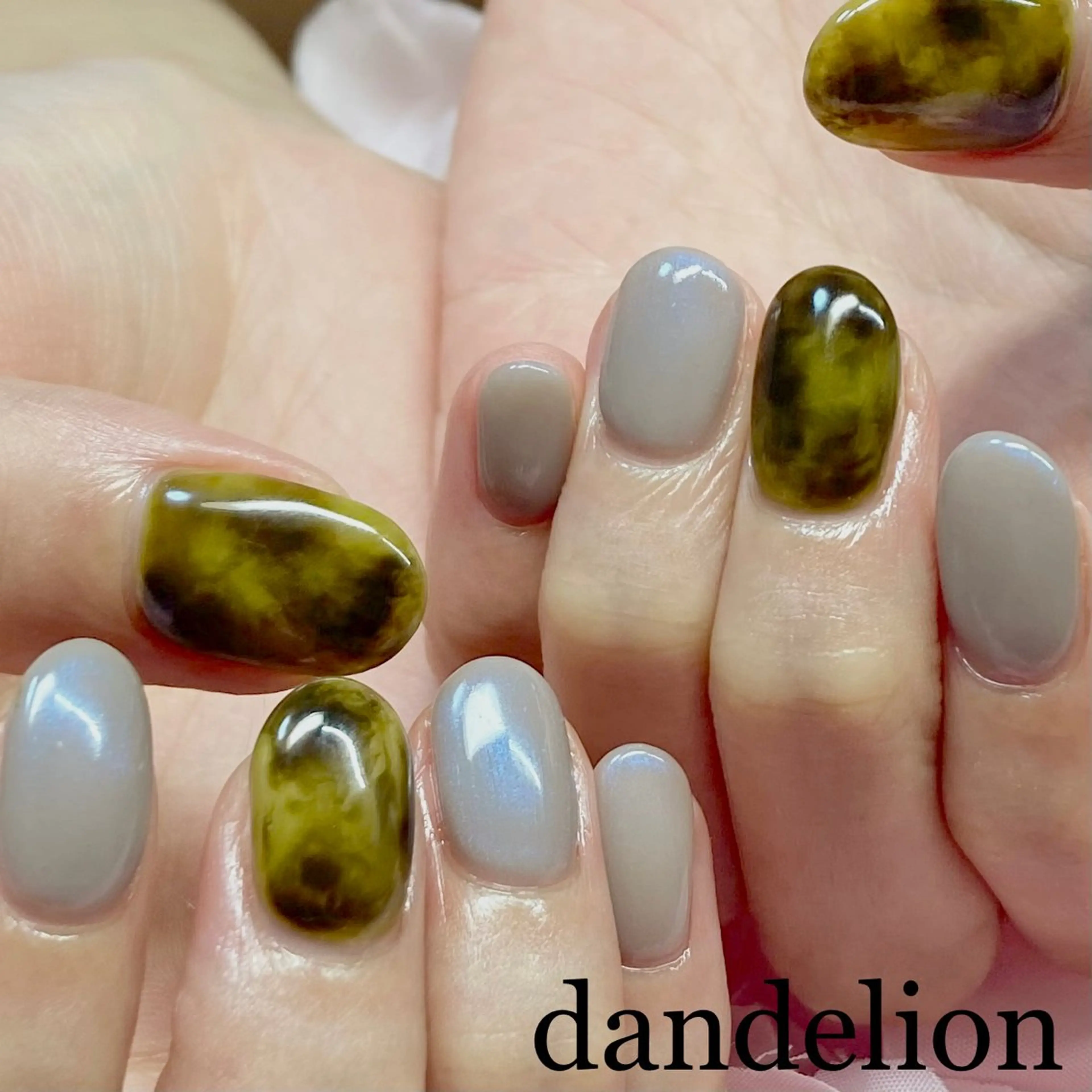 ネイル ハンドネイル ハンドケア dandelion ダンデライオンのネイルデザイン