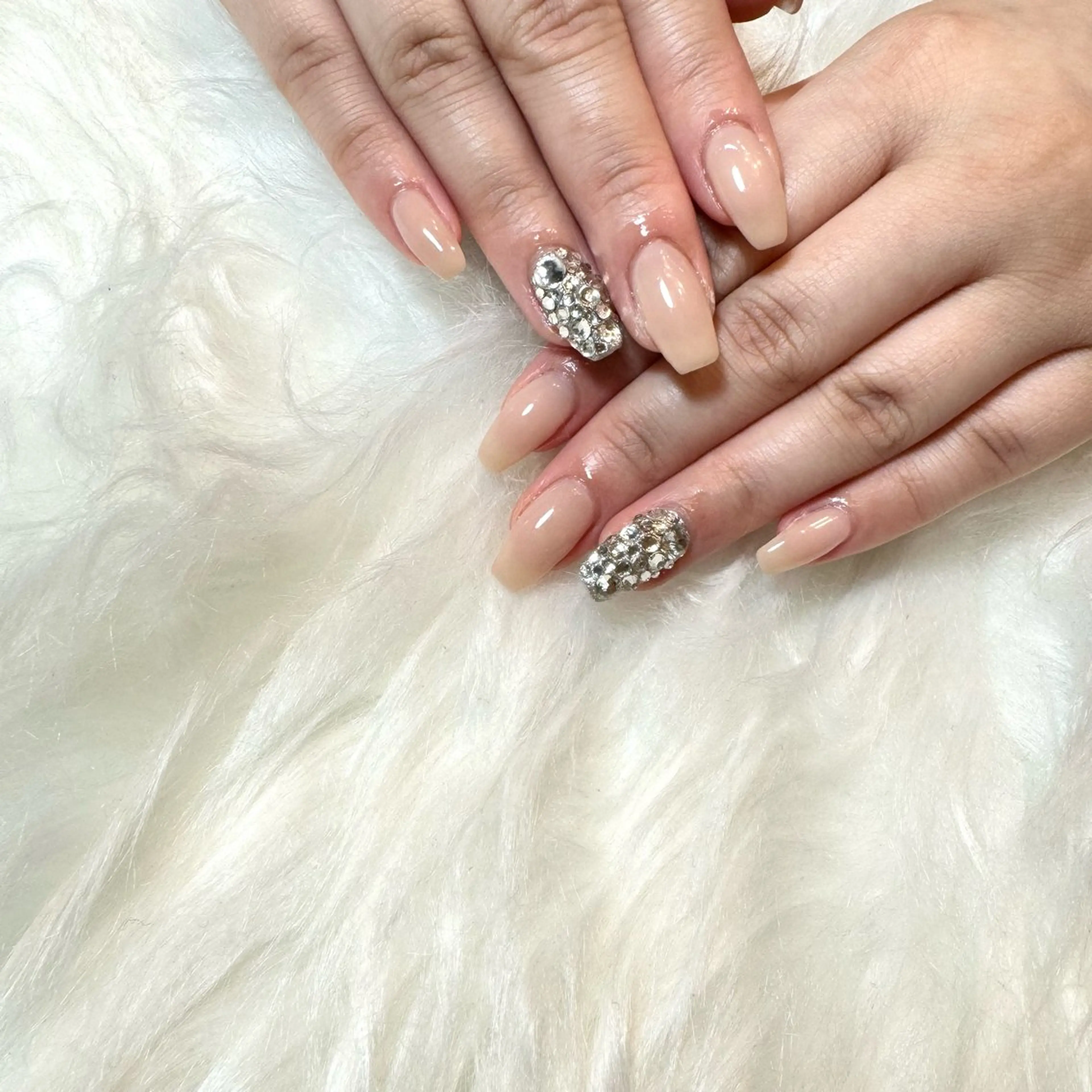 ネイル Aulu'bネイル ボディージュエリーのネイルデザイン