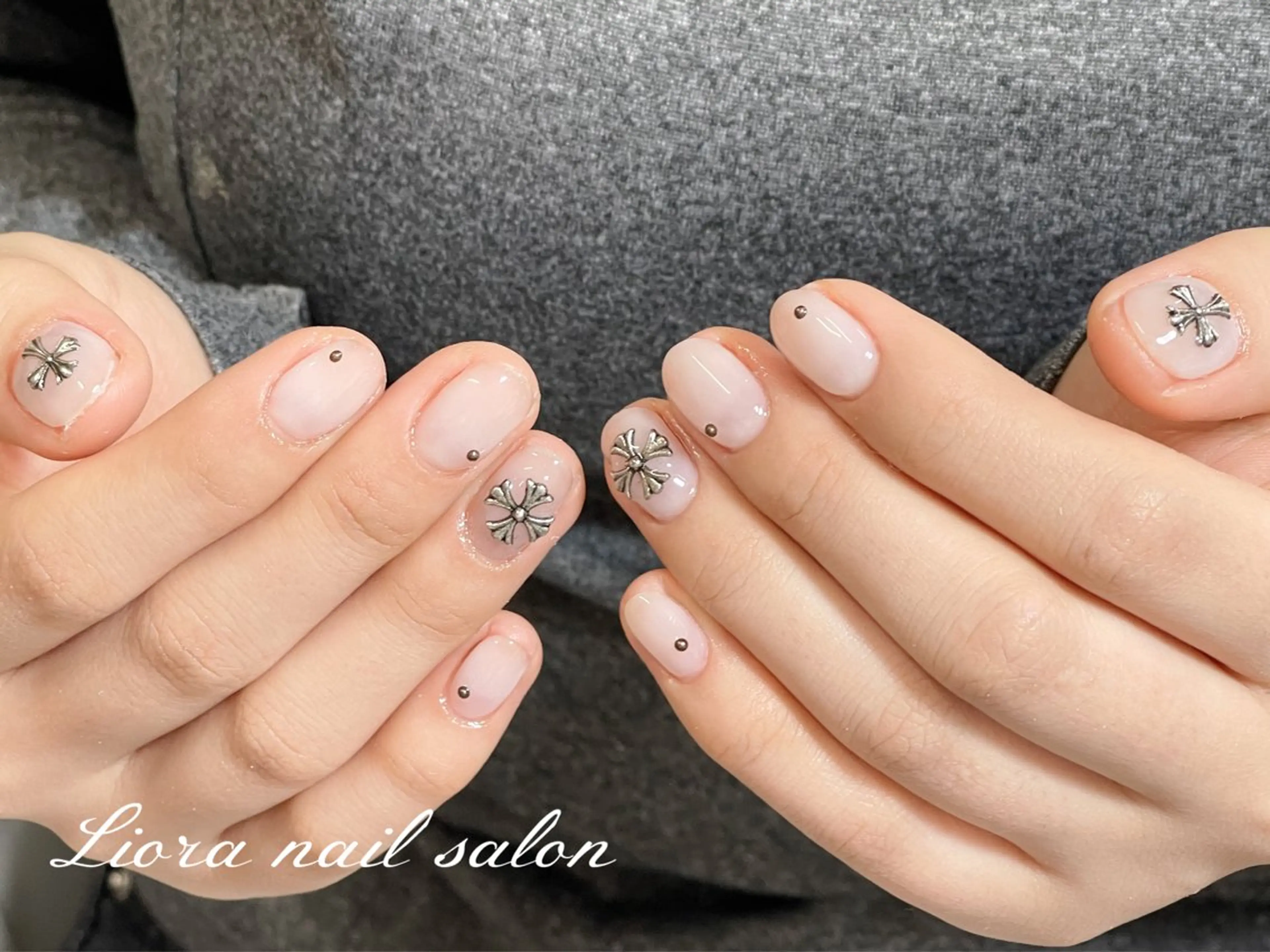 ネイル チークネイル フットネイル フレンチネイル ジェルネイル ガーリー ハンドネイル Liora nail スカルプ専門店のネイルデザイン