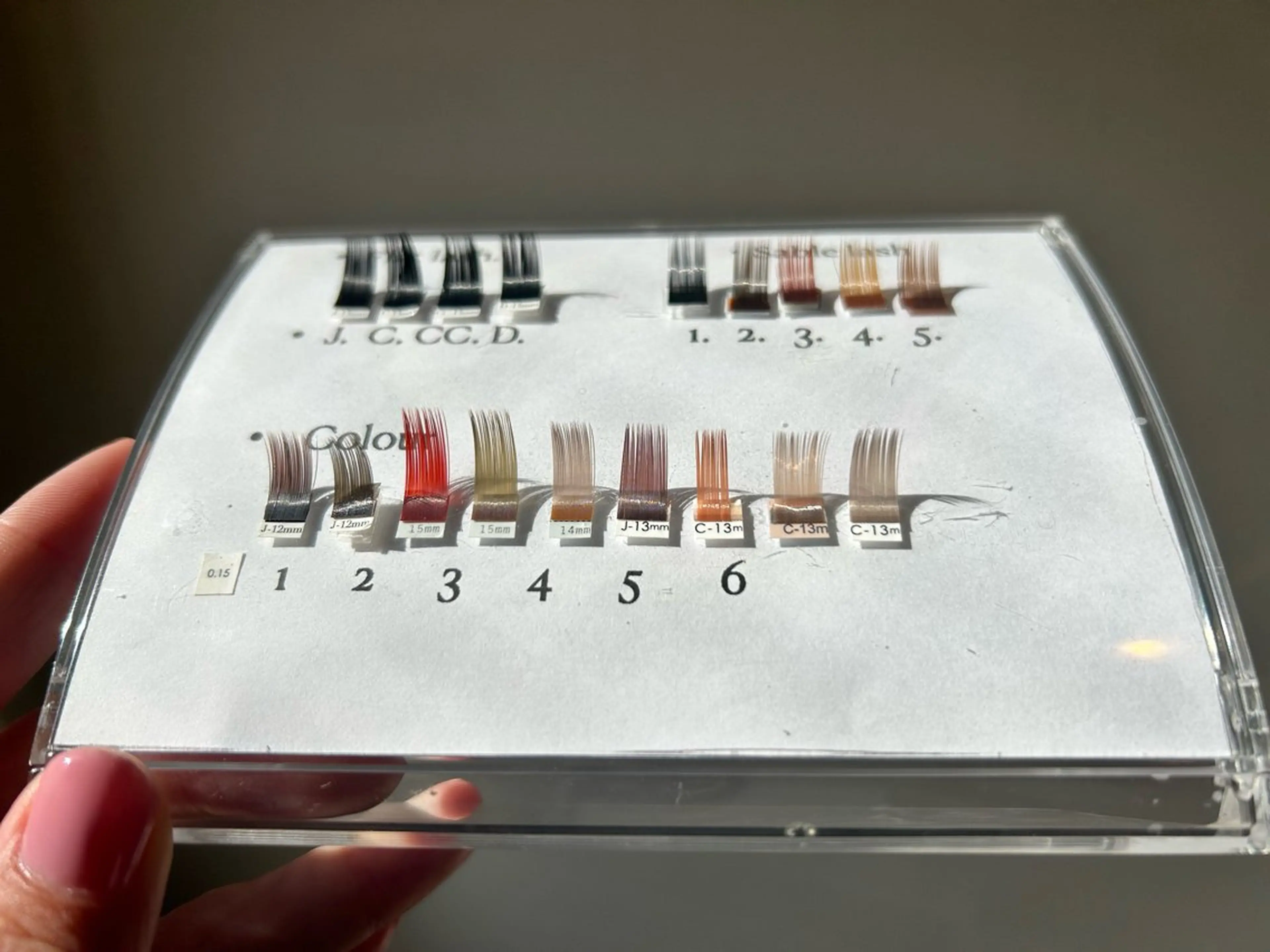 マツエク・マツパ フラットラッシュ ナチュラル セーブル elua eyelash所属・elua eyelashの眉毛・アイブロウイメージ