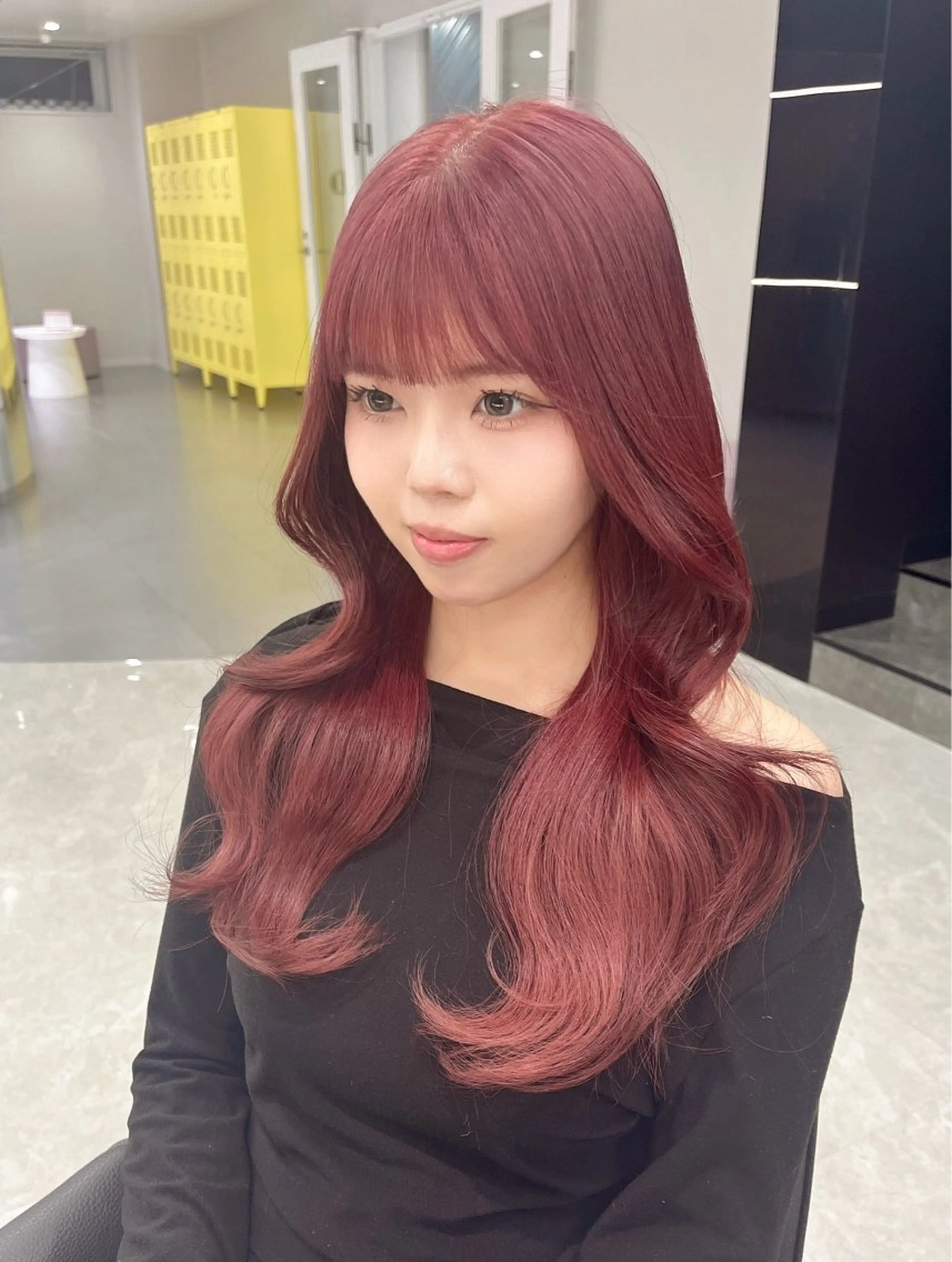 ロング Xena ria 衣織/ブリーチカラーのヘアスタイル