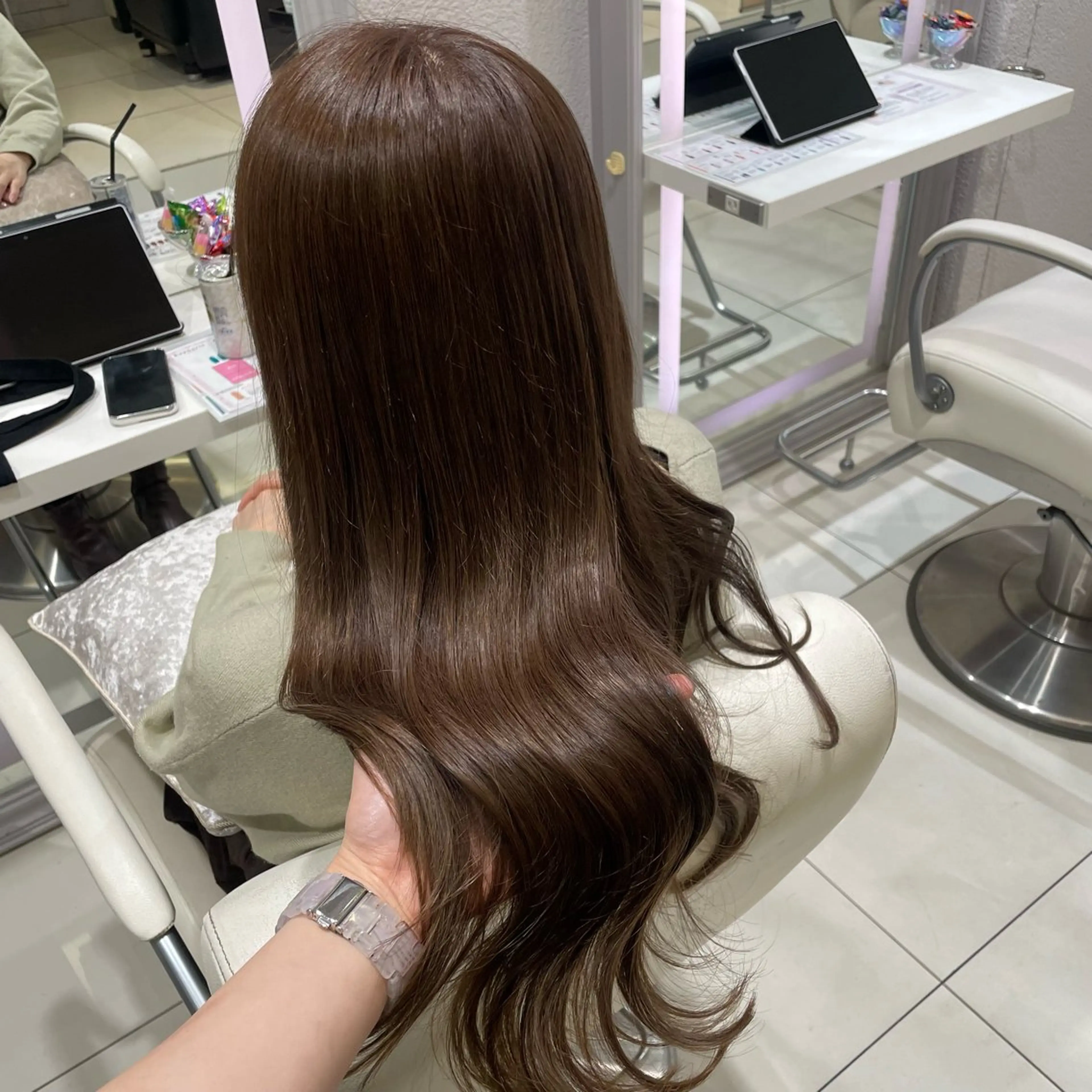 ロング カラー ベージュカラー Euphoria 銀座店所属・Euphoria 銀座 みおこのヘアスタイル