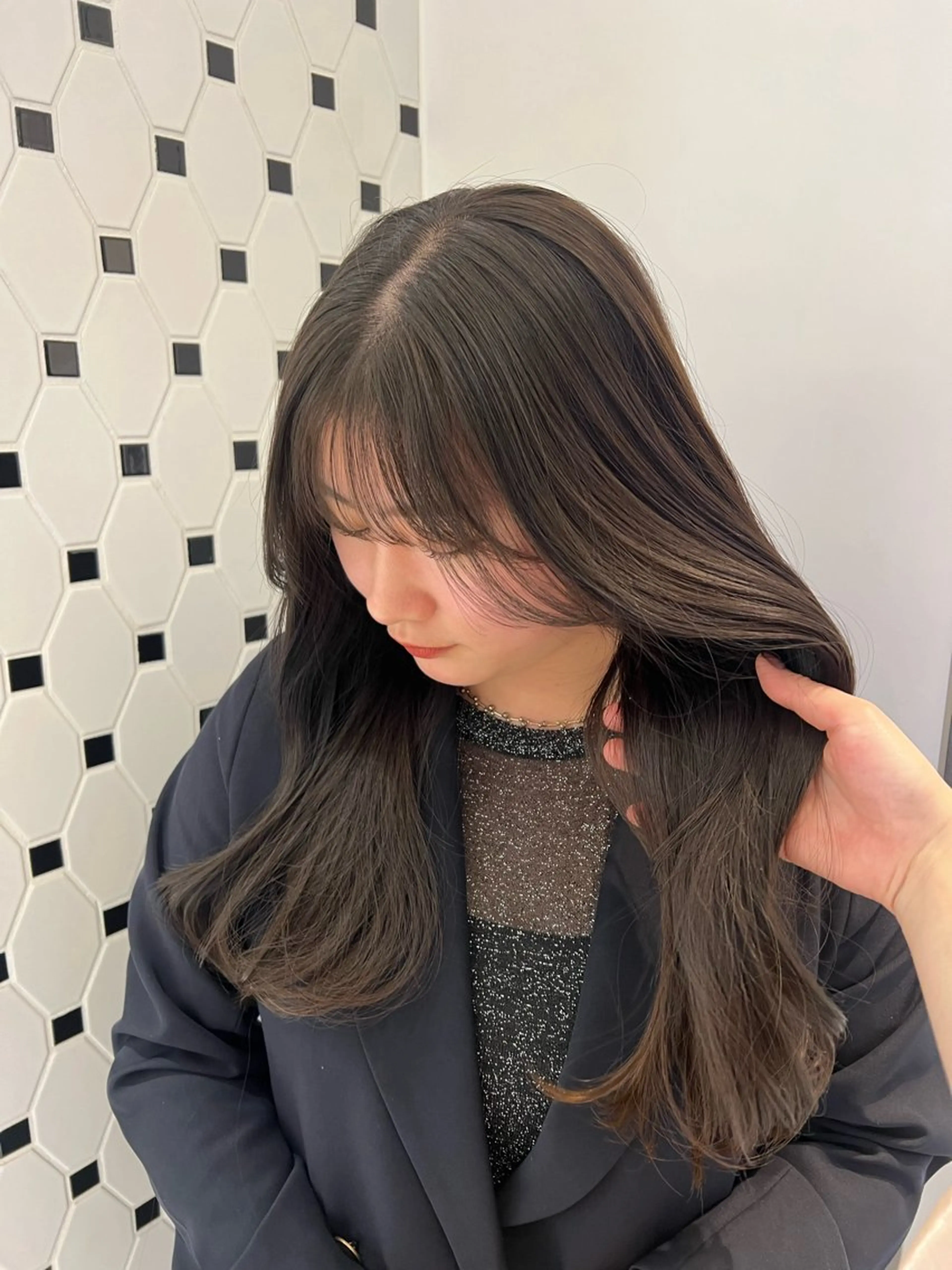 ロング カラー ヘアアレンジ ヘアカラー トリートメント 顔周り/透明感 🤍銀座RINOSEのヘアスタイル