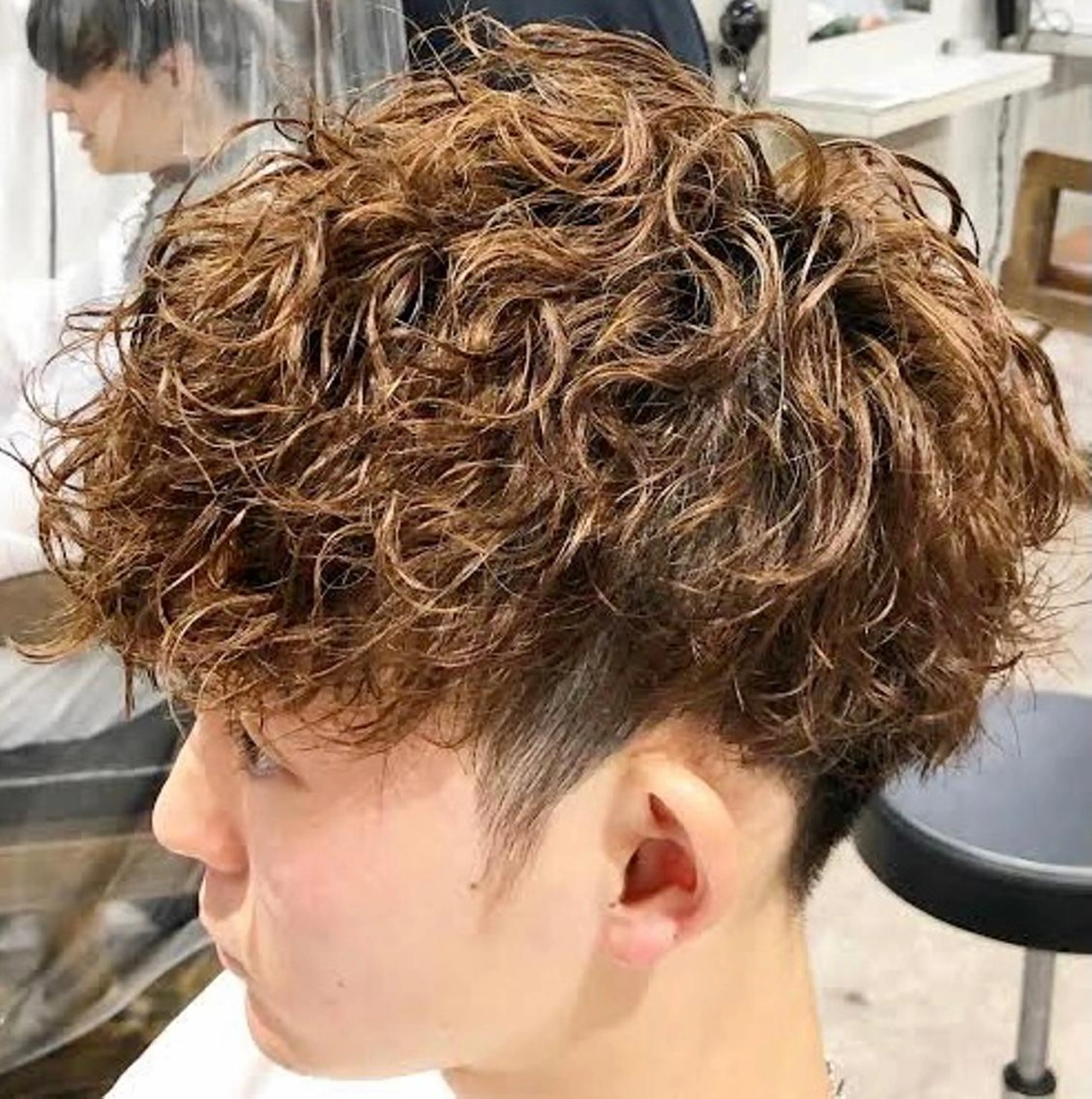 ミディアム パーマ 石渡このみ 🍊レイヤーカットのヘアスタイル