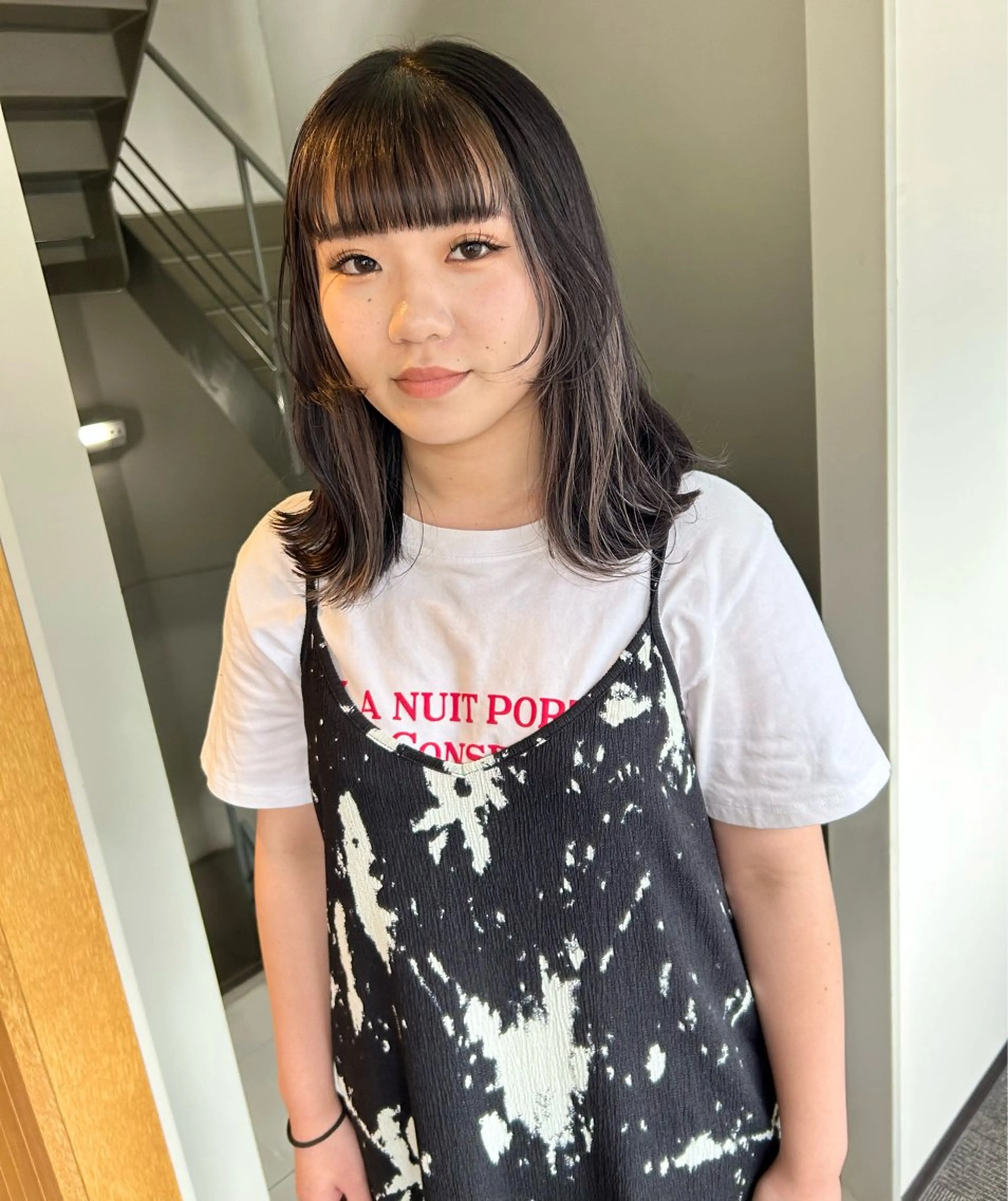 ミディアム カラー パーマ ヘアアレンジ 似合わせカット ワイドバング 髪と音処　マトぺ所属・デザインカラー/ボブ ブリーチカラー/ユリのヘアスタイル
