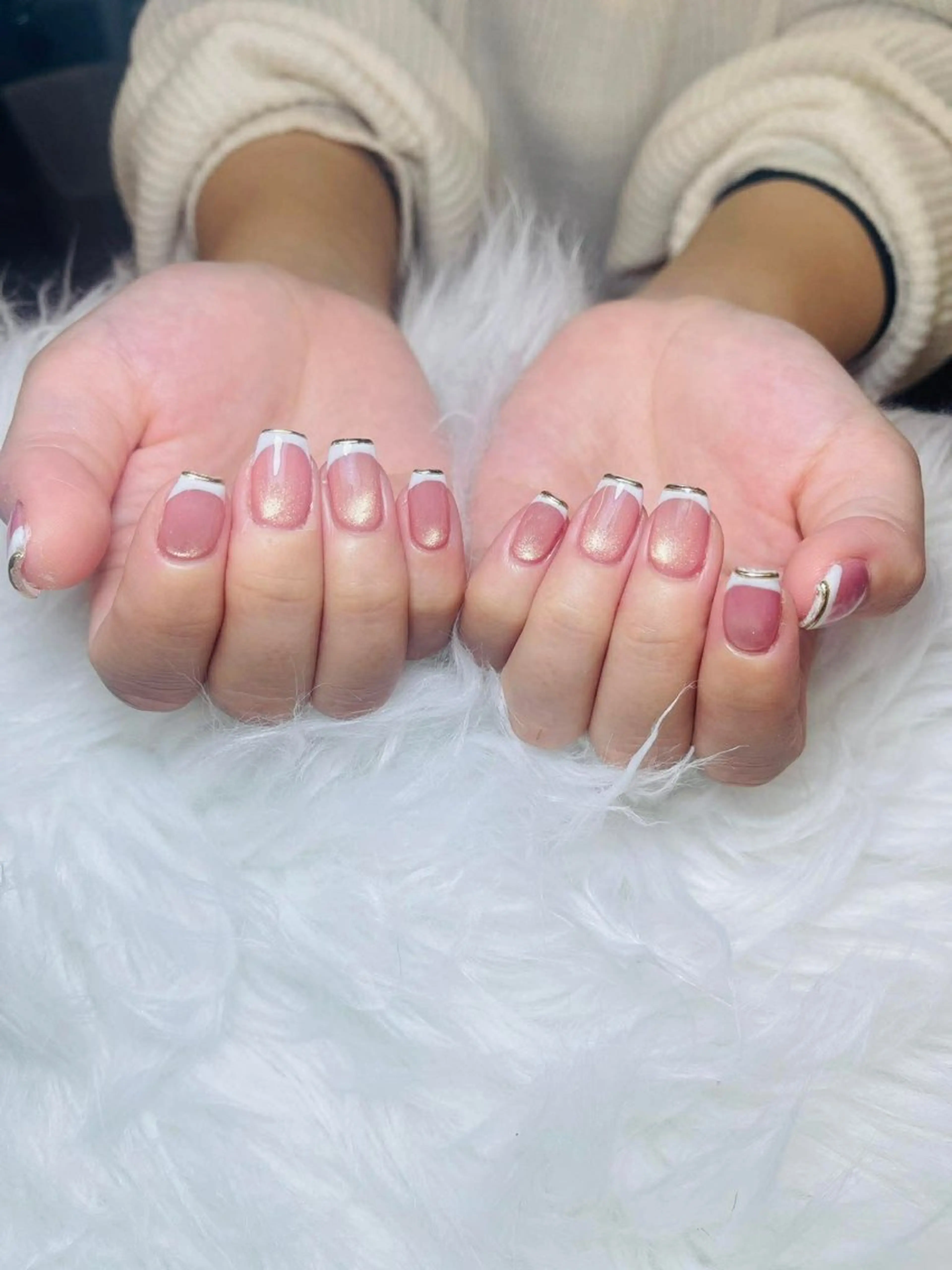 ネイル オーロラネイル チークネイル フットネイル フレンチネイル 韓国ネイル ハンドネイル Lumi Nailのネイルデザイン