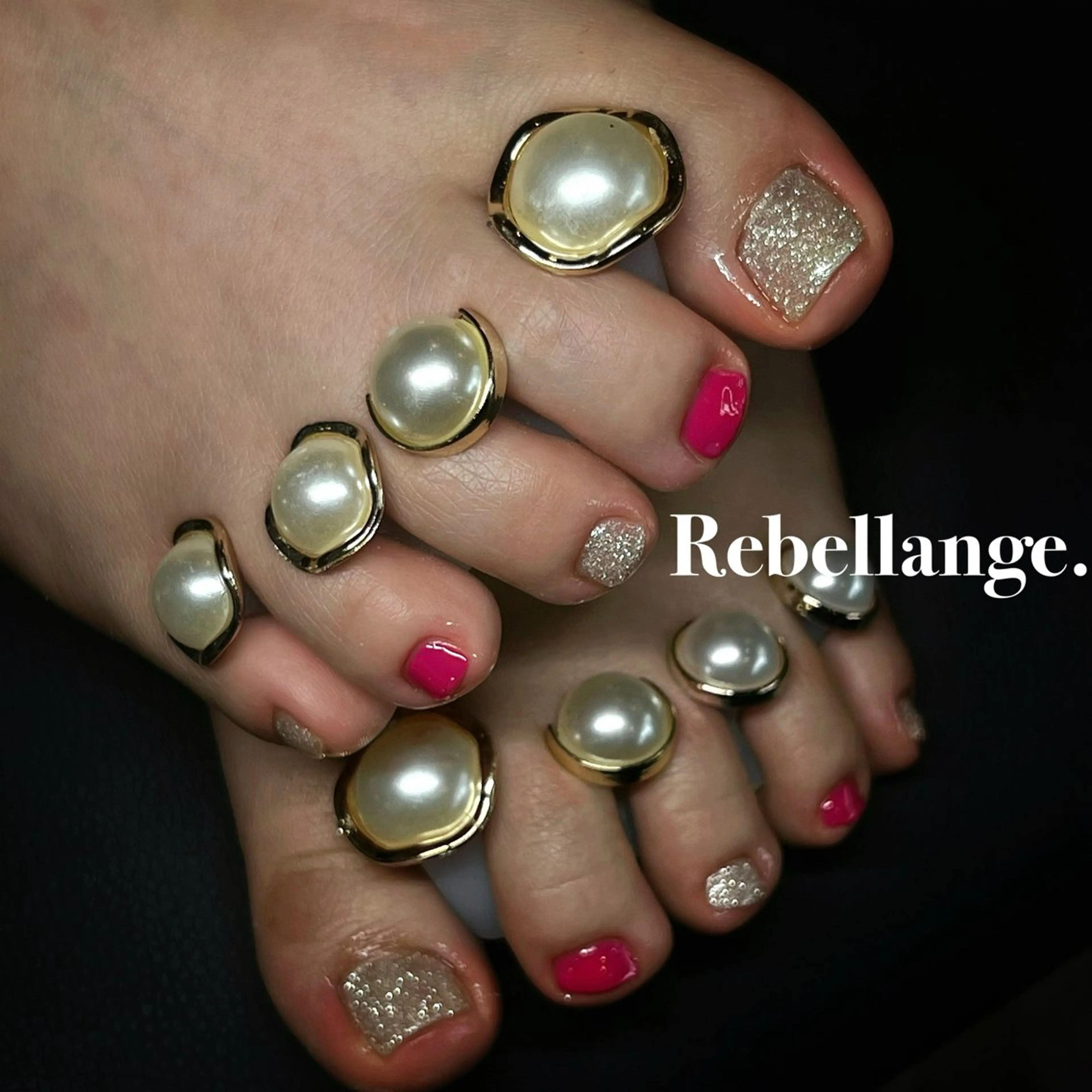 ネイル フットネイル Rebellange n.のネイルデザイン