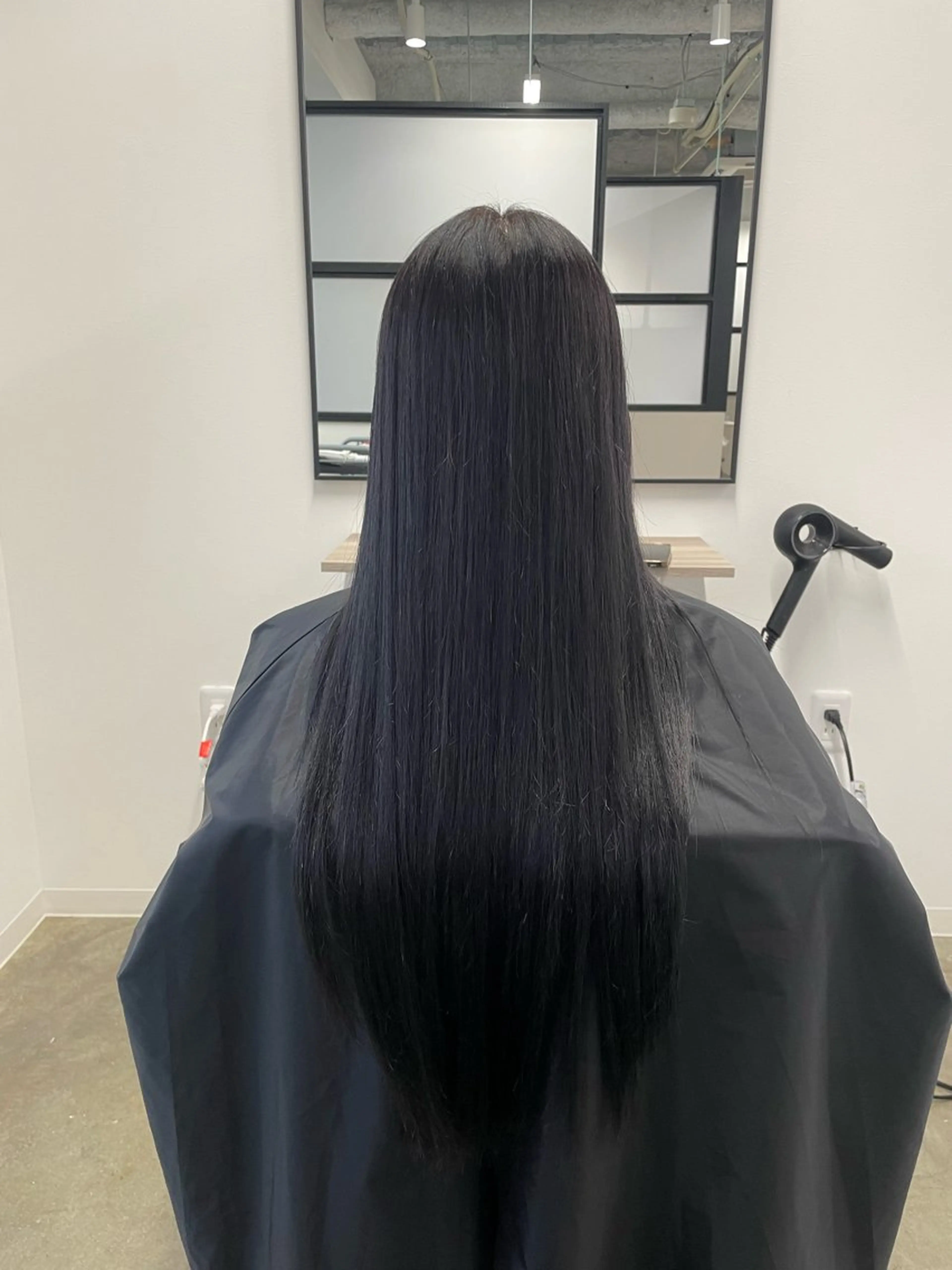 ロング カラー 菅野 萌愛のヘアスタイル