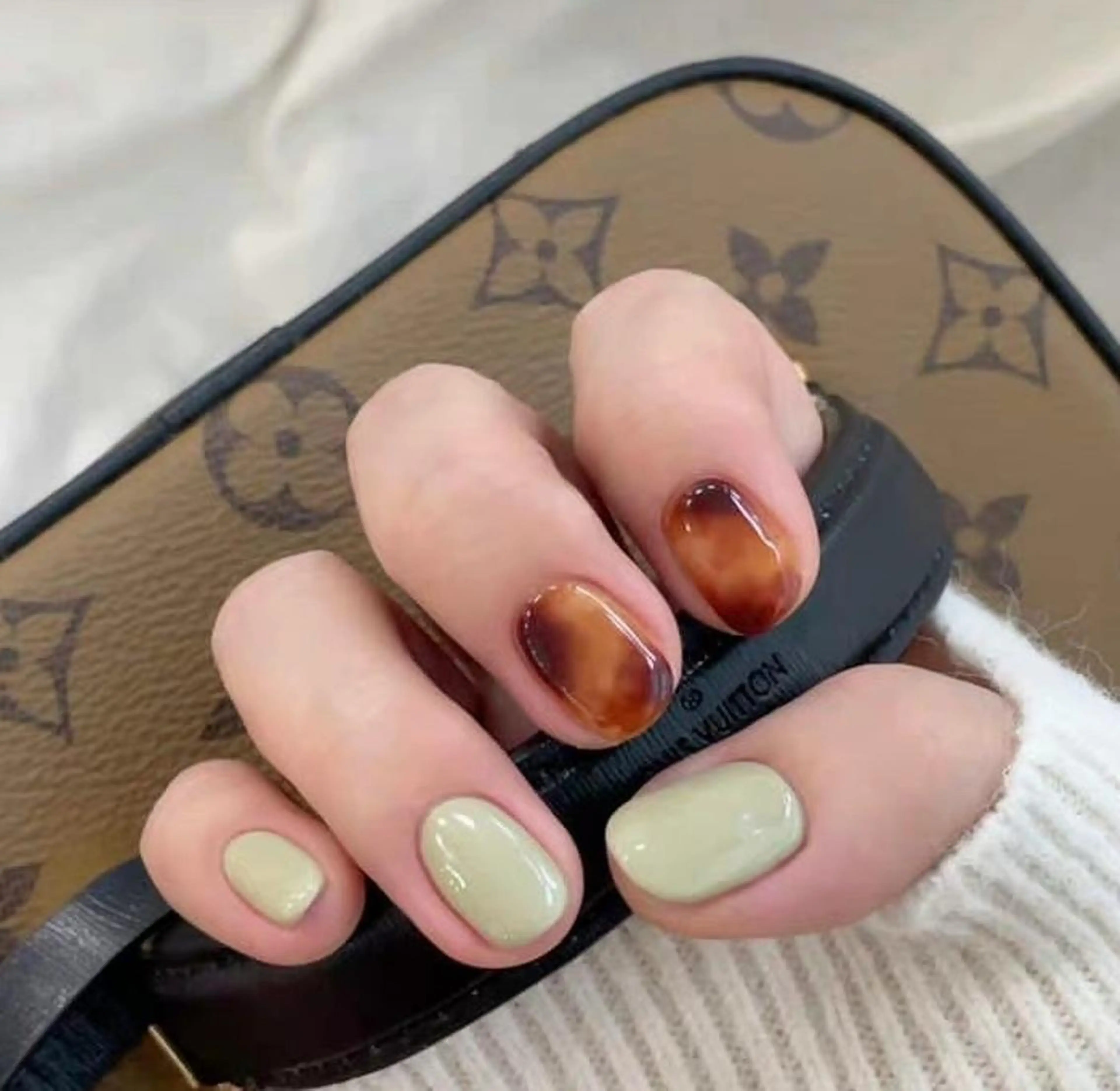 ネイル LUXE NAIL SALONのネイルデザイン