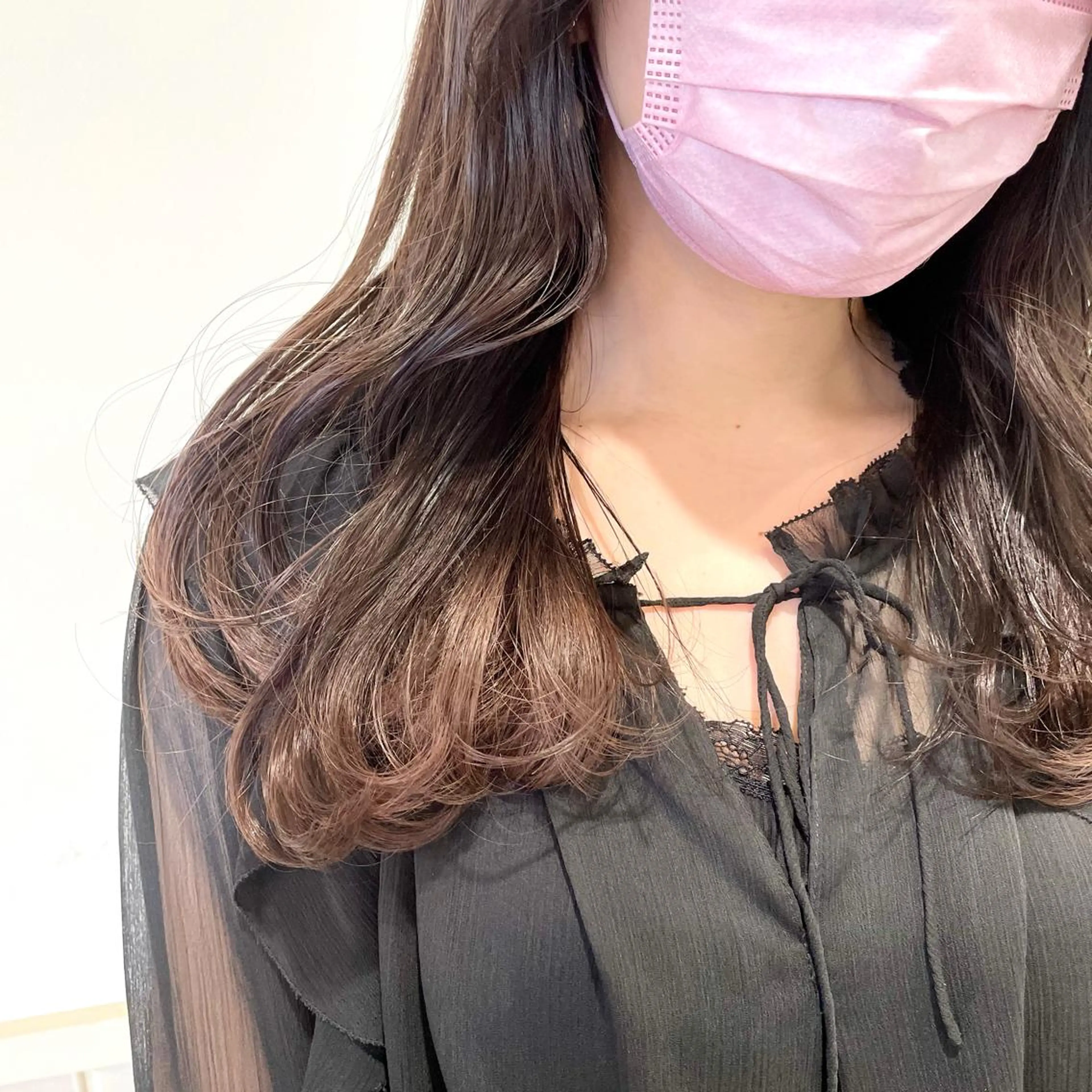 セミロング カラー スナコザワ レナのヘアスタイル