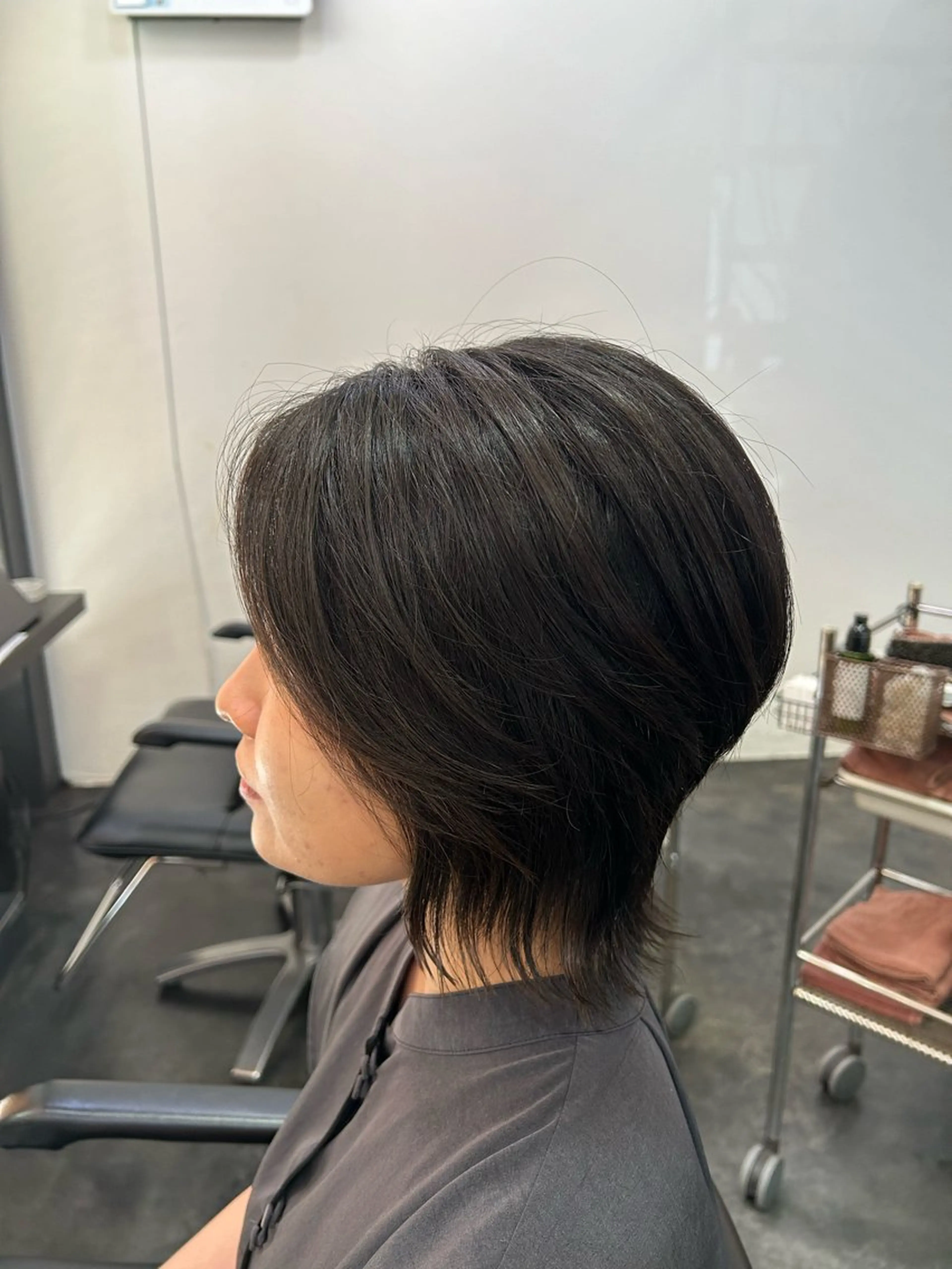 ミディアム ウルフカット カット トリートメント nui【茨木】本多 莉果子のヘアスタイル