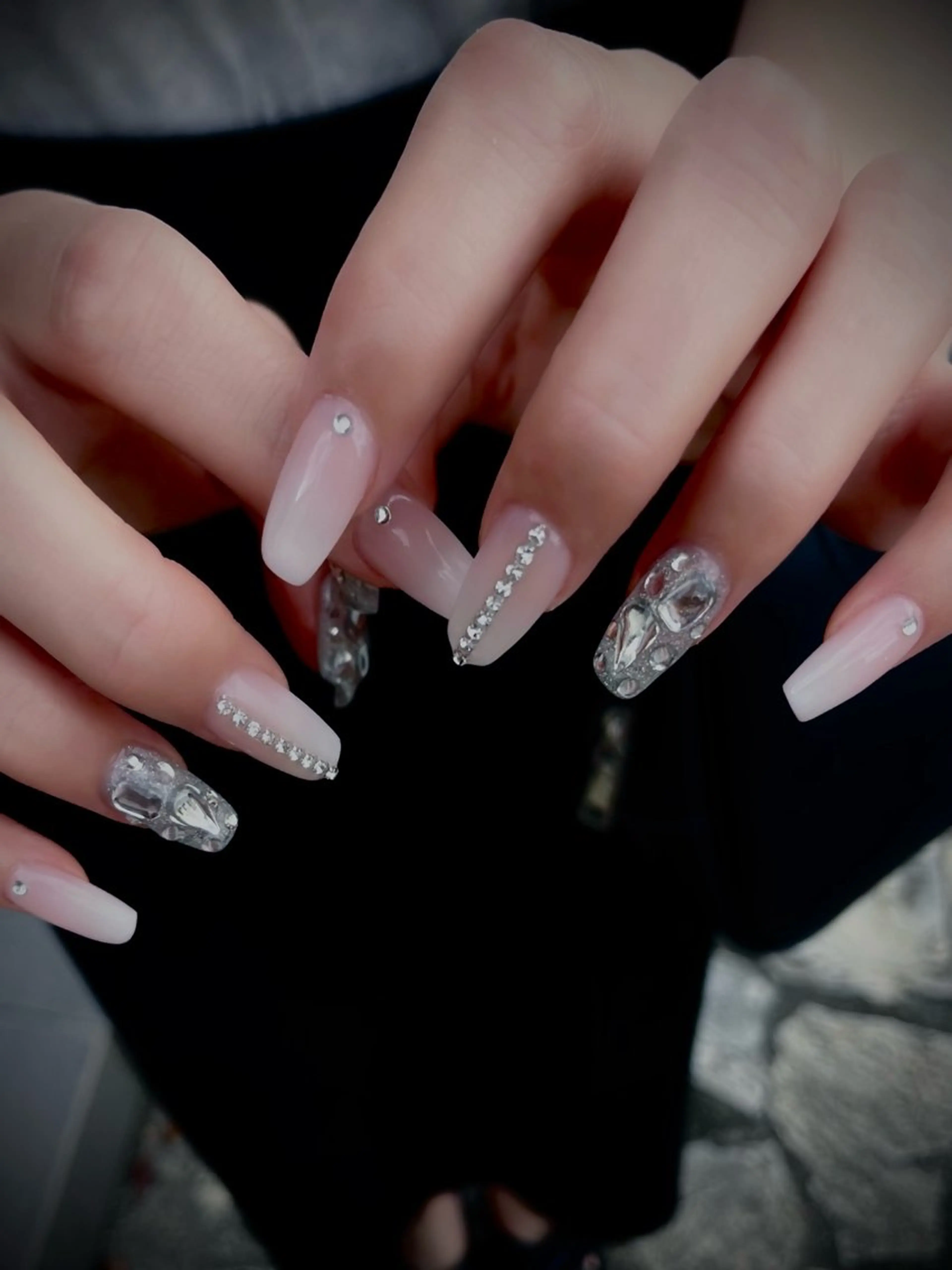 ネイル キラキラネイル マグネットネイル ワンカラーネイル スカルプネイル ワンホンネイル nine.🦋 YUKOのネイルデザイン