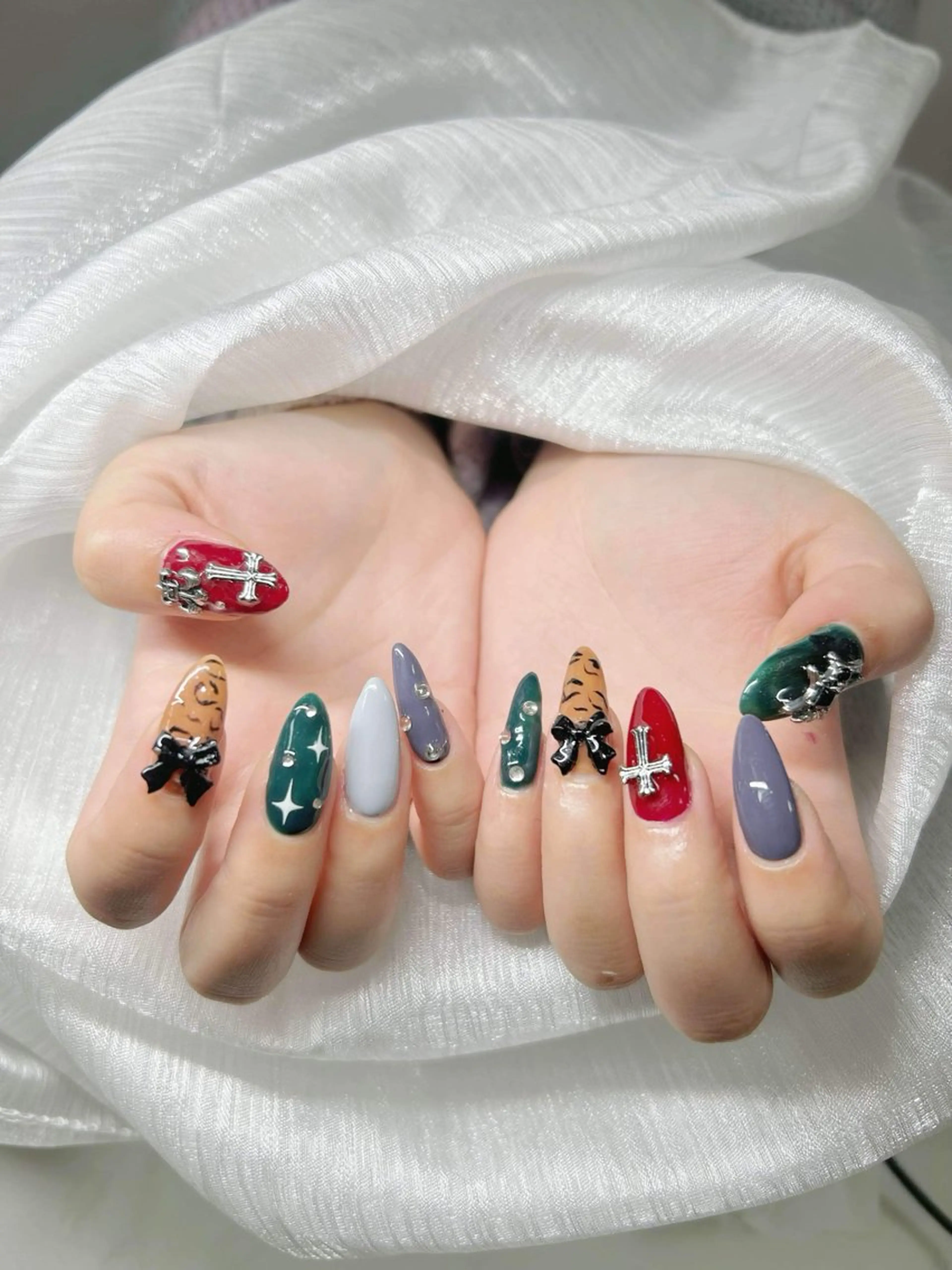 ネイル 長さ出し グラデーション キラキラネイル マグネットネイル ミラーネイル Lee Nails チップ長さだし専門店のネイルデザイン