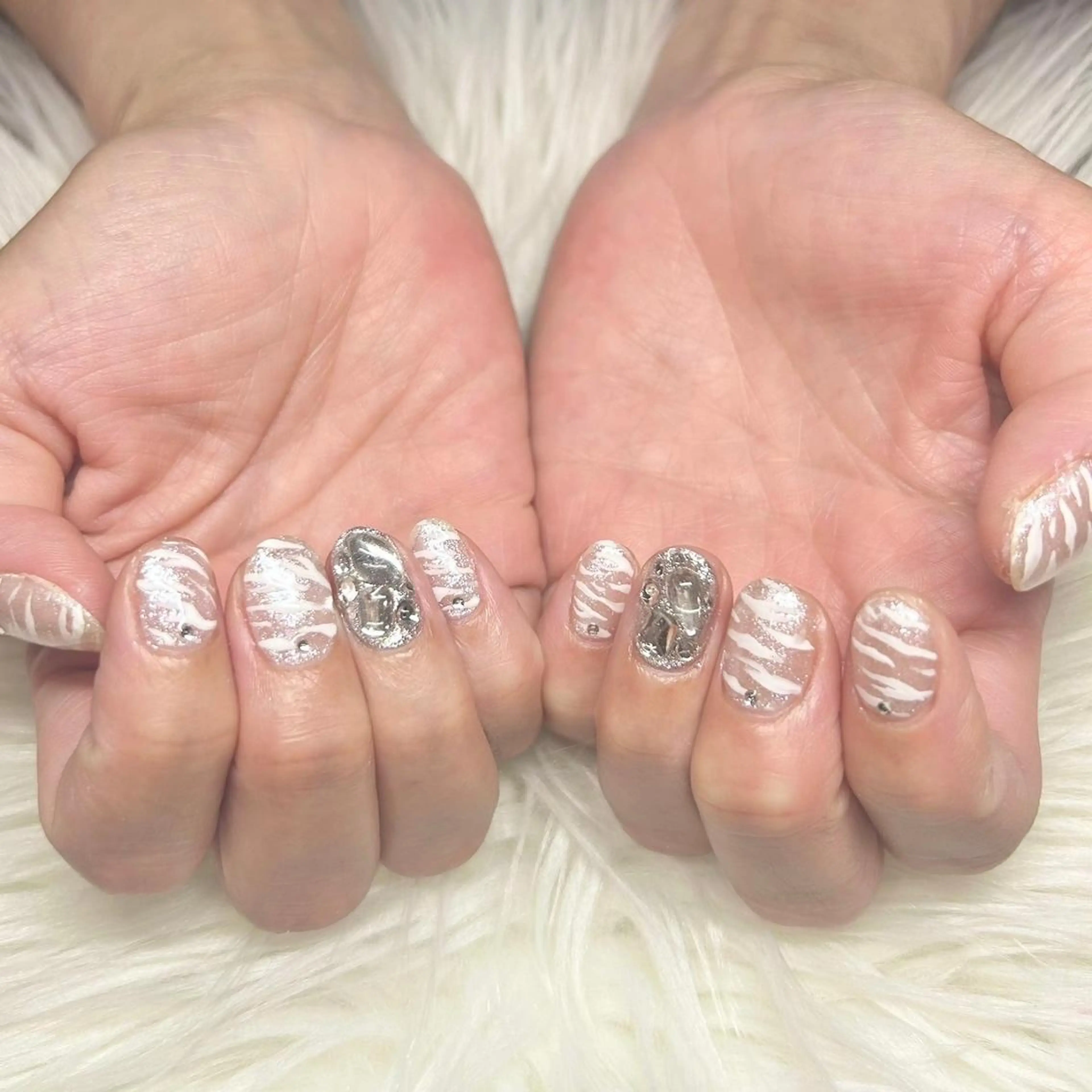 ショート ネイリスト Yuriaのネイルデザイン