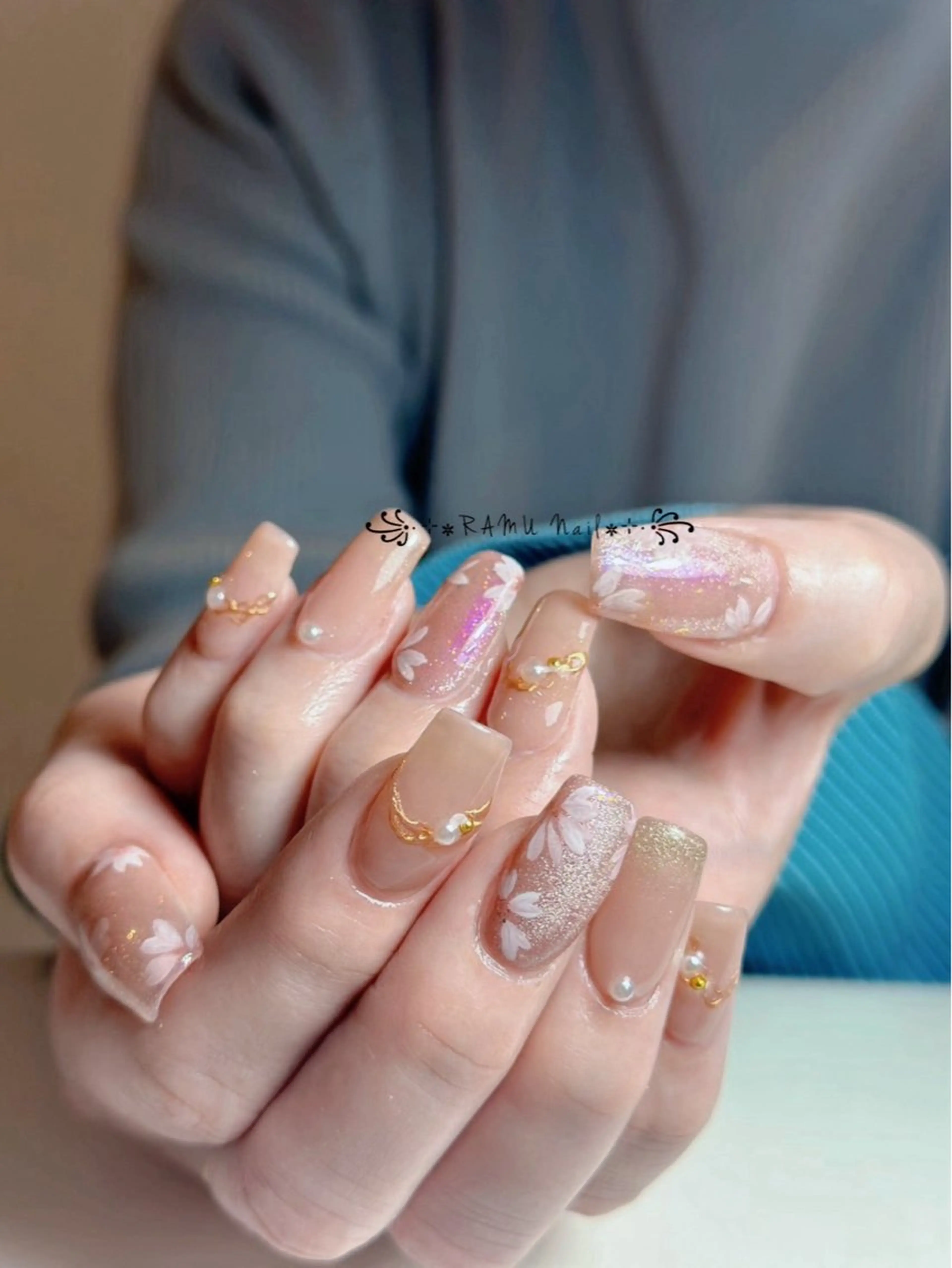 ネイル キラキラネイル マグネットネイル ミラーネイル ピンク 春ネイル ハンドネイル RAMU Nail 恵比寿店のネイルデザイン