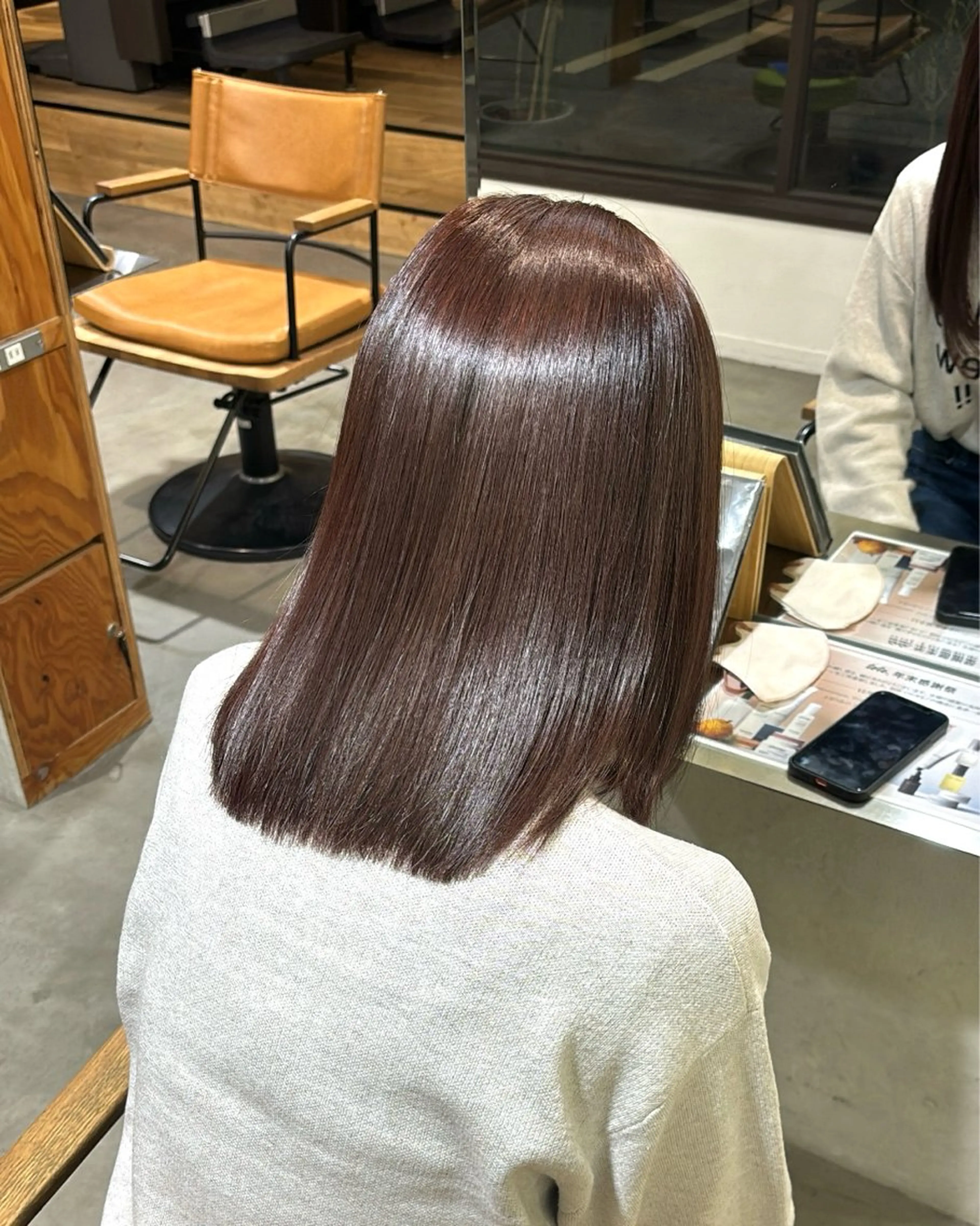 セミロング カラー ブラウンカラー ピンクカラー ピンクブラウン 小木曽 里華のヘアスタイル
