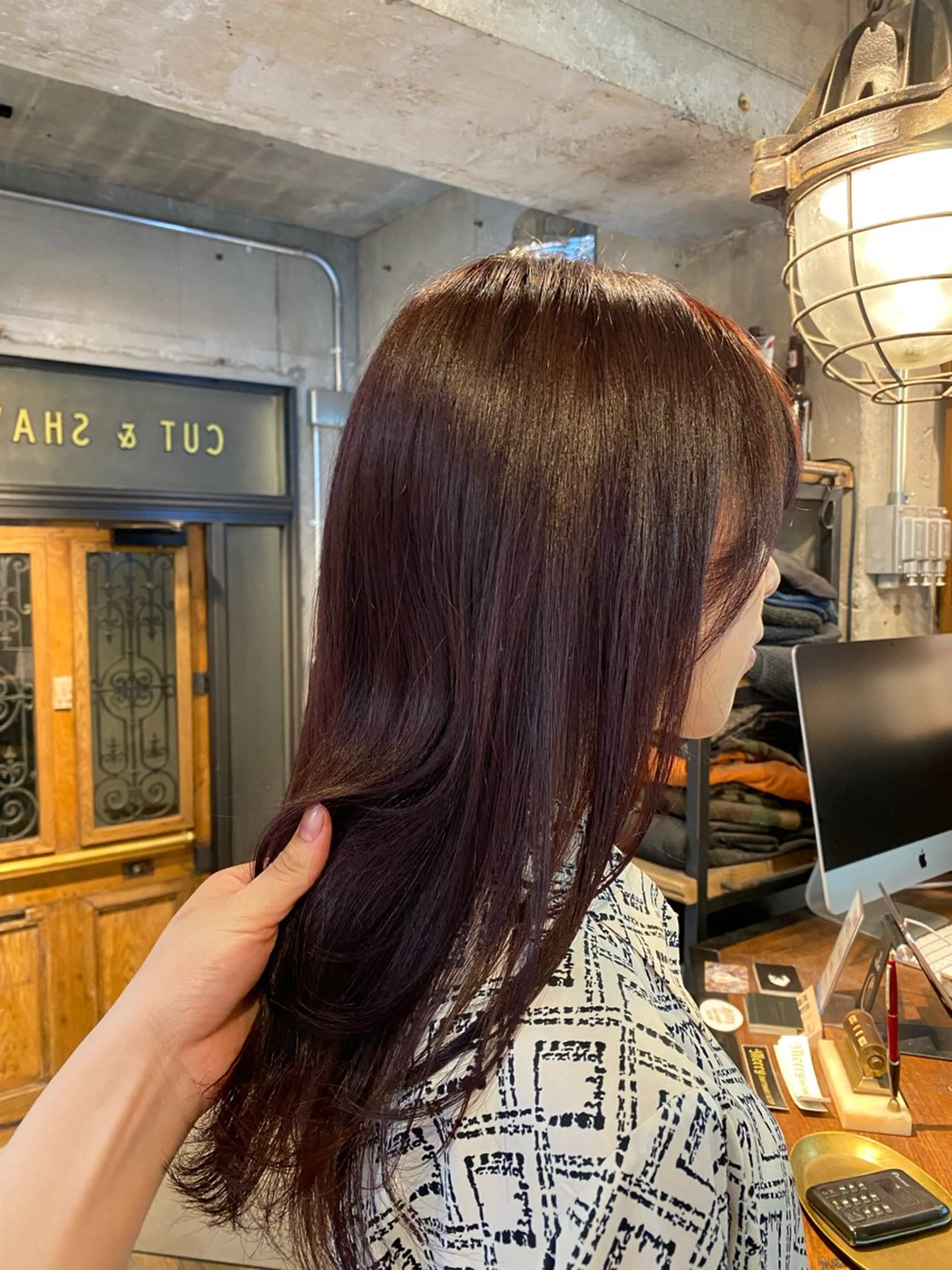 カラー ブリーチ ブリーチなしカラー ヘアカラー merry craftsman's factory所属・Hikari .のヘアスタイル