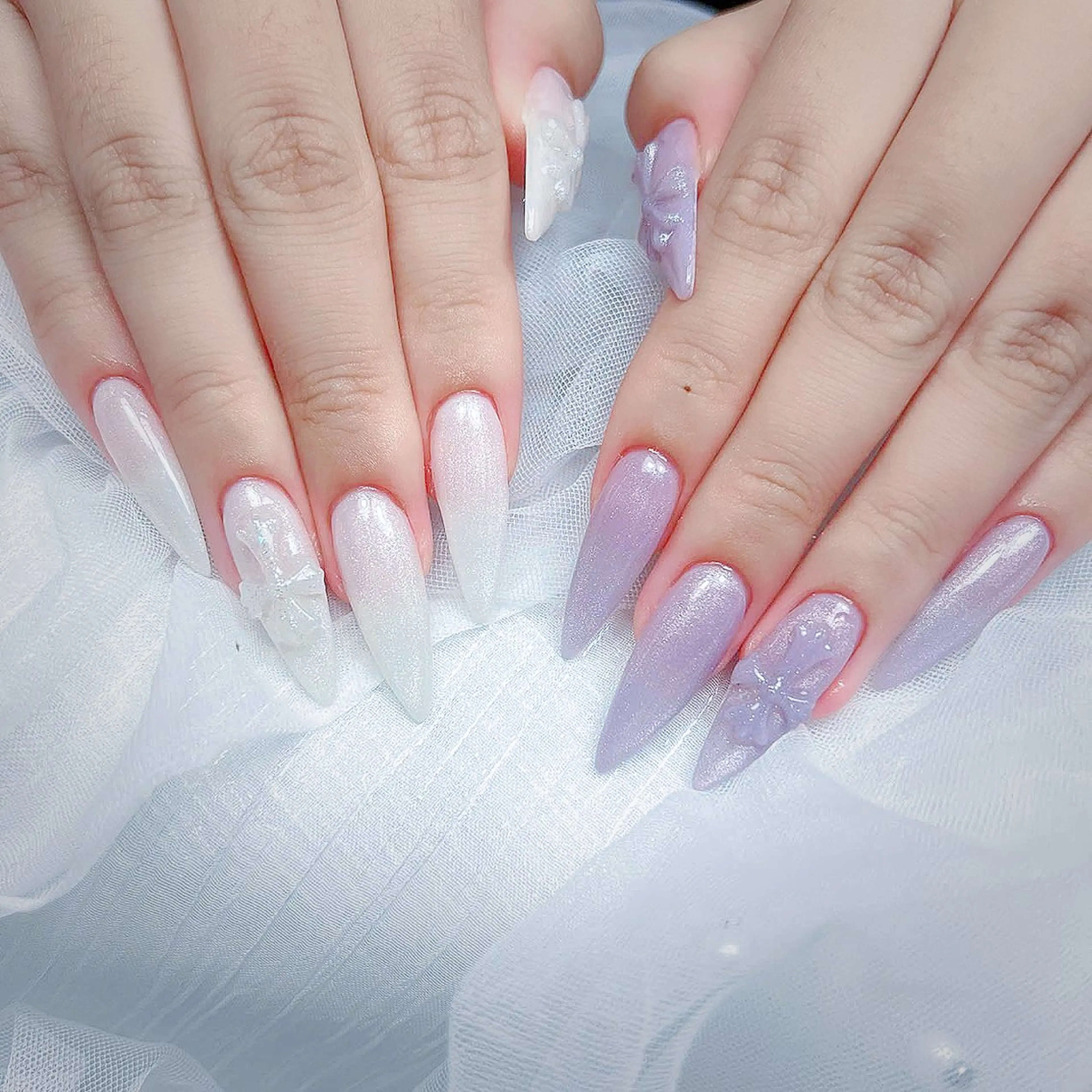 ネイル キラキラネイル マグネットネイル ぷっくりネイル 春ネイル ワンホンネイル ハンドネイル Candy Nailのネイルデザイン