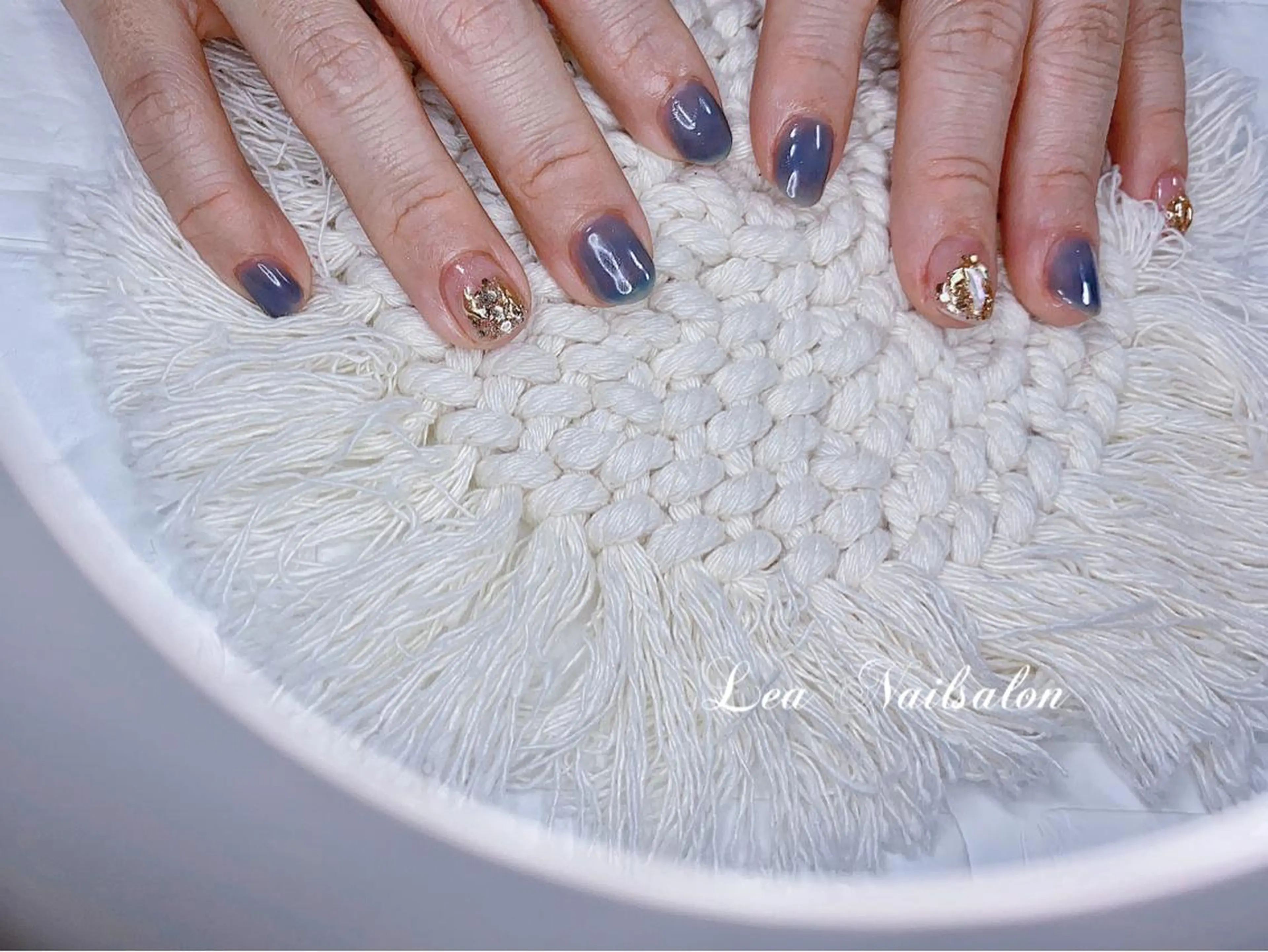 ショート カラー ネイル Lea NAILsalon所属・Le’a NailSalonのネイルデザイン