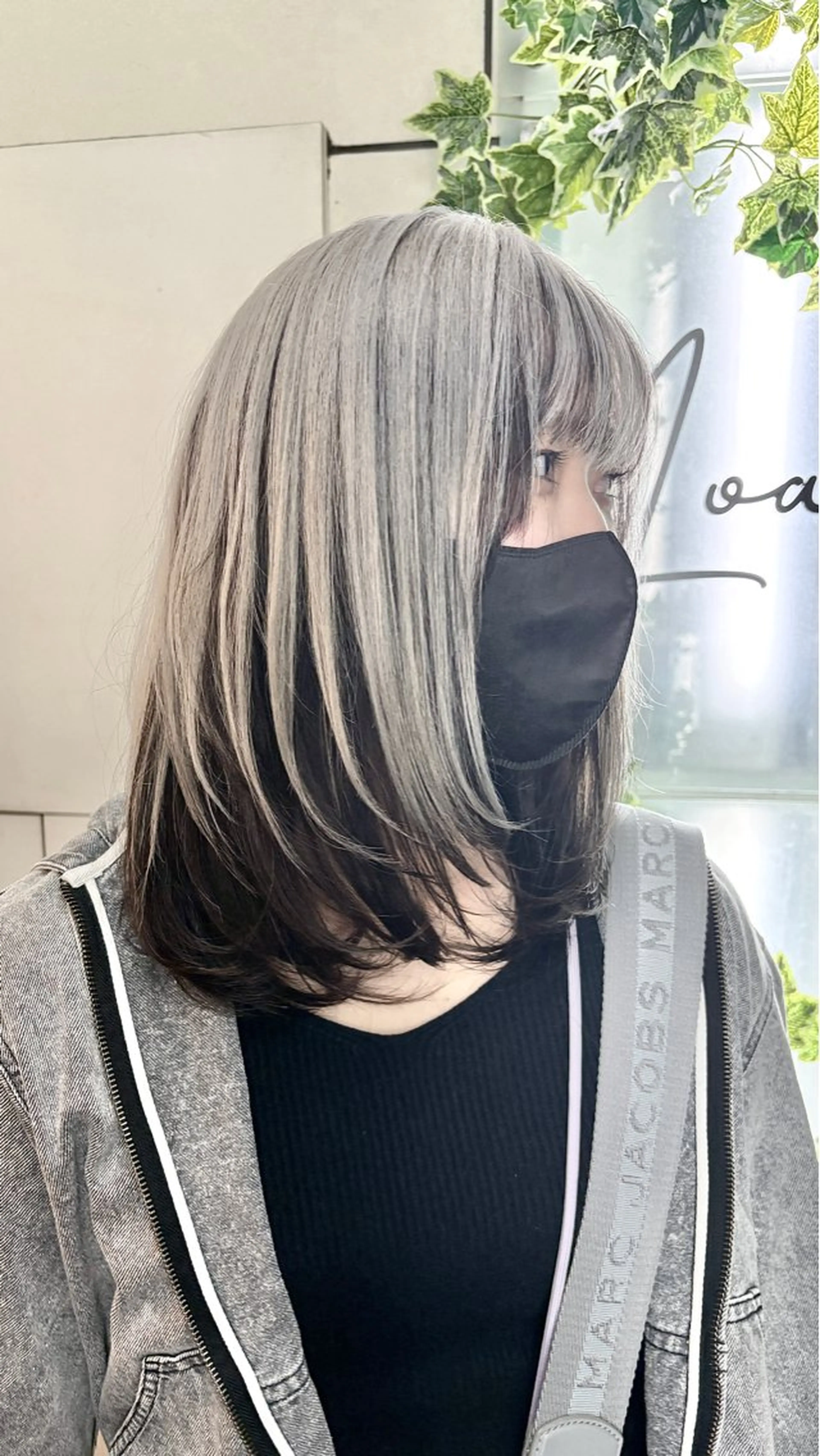 ミディアム カラー ブリーチ シルバー トリートメント &so. アンドソー所属・バレイヤージュ/ 小泉じょうのヘアスタイル