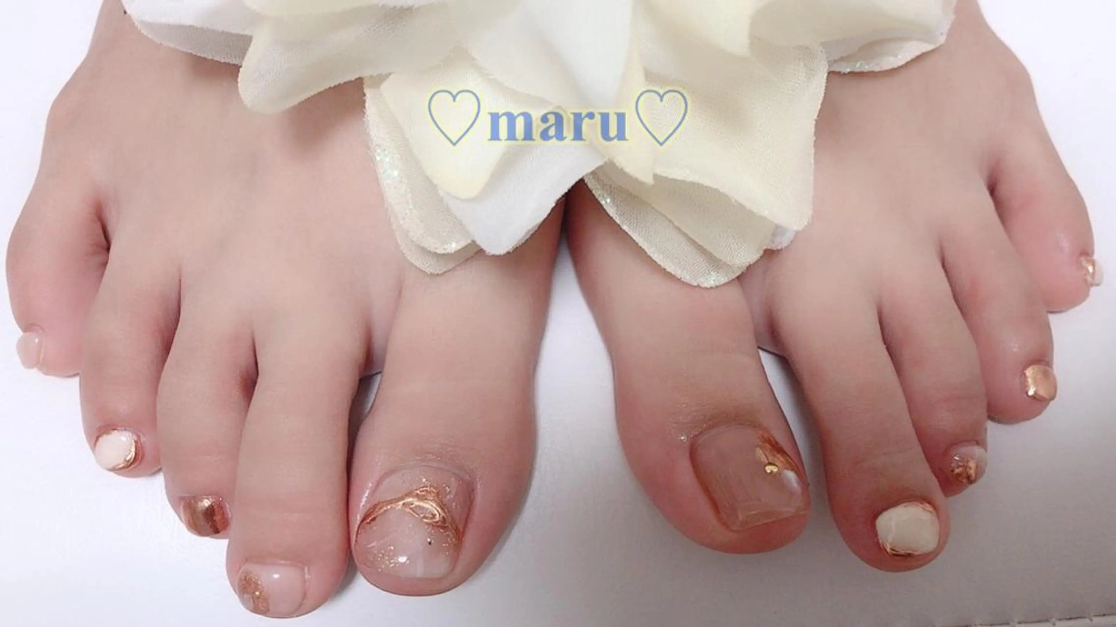 ネイル ハンドネイル フットネイル まるみ ♡のネイルデザイン