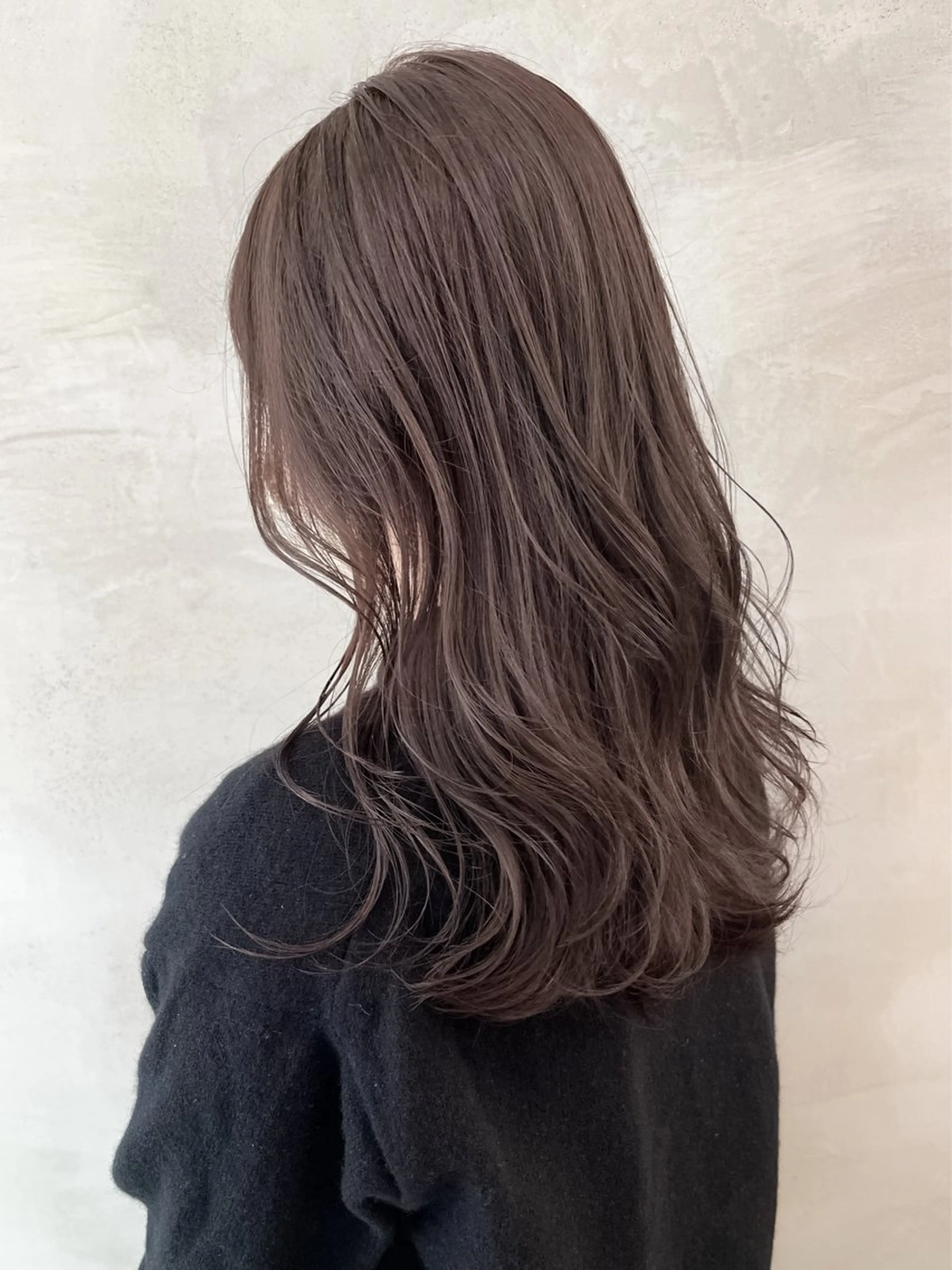 セミロング カラー ブリーチ ブラウンカラー ラベンダーカラー ラベンダーブラウン ブリーチなしカラー ヘアカラー トリートメント 🫧透明感カラー🫧 OIKAWAのヘアスタイル