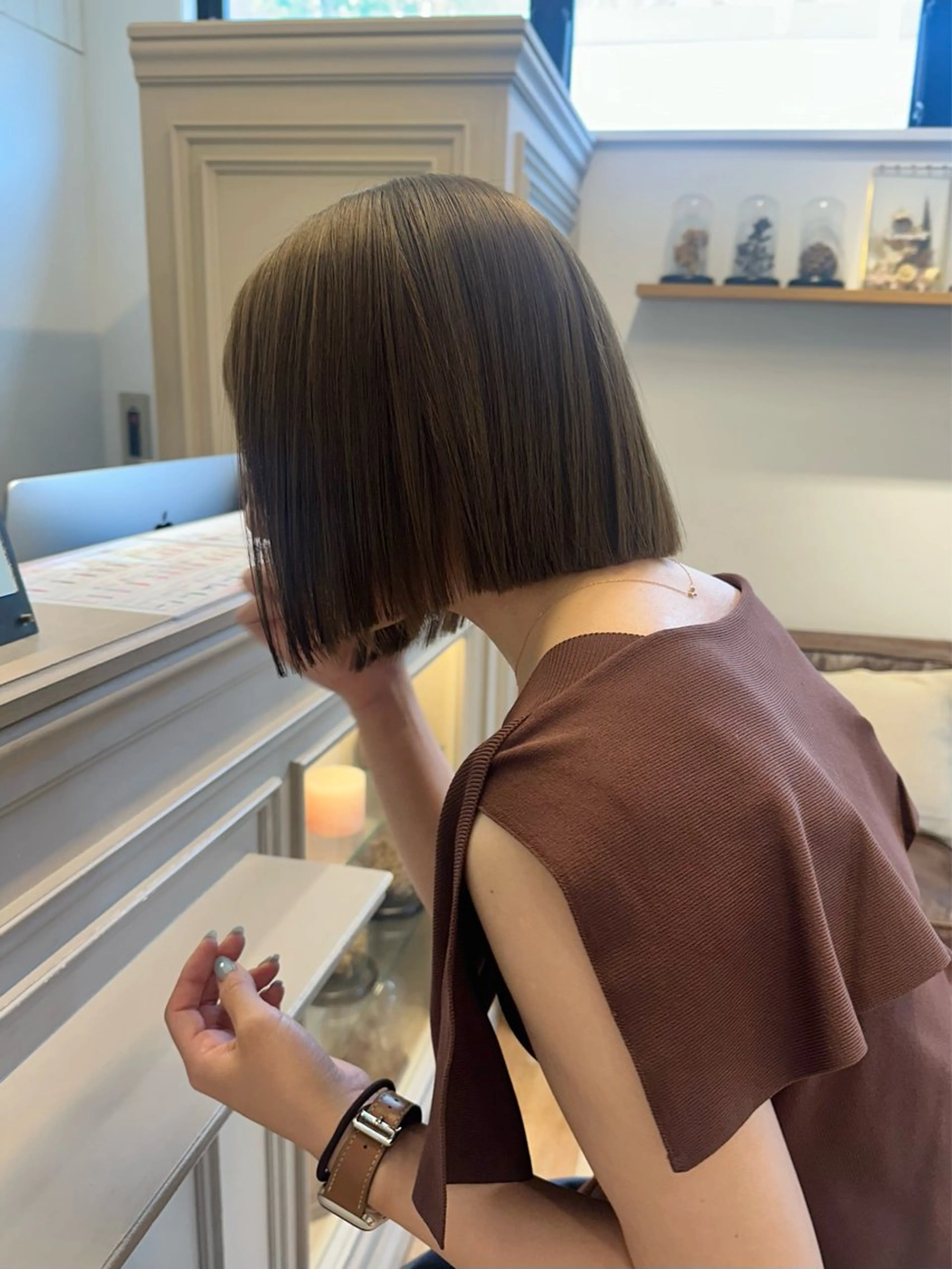 ショート カラー ベージュカラー ブリーチ ハイトーンカラー ブリーチなしカラー オリーブベージュ カット ヘアカラー トリートメント REINA☁️透明感 カラー/ぷつっと♡のヘアスタイル